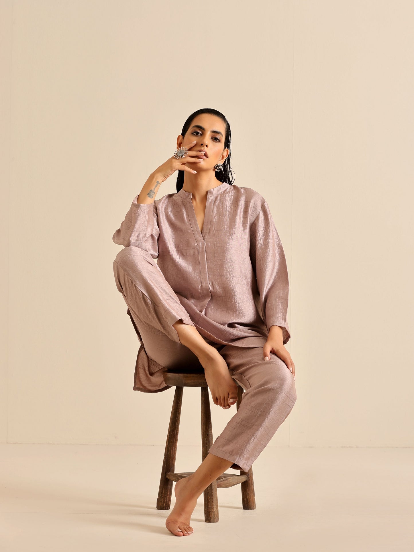 trueBrowns Grey Silk Texture Relaxed Co-Ord Set - Swadesiicart