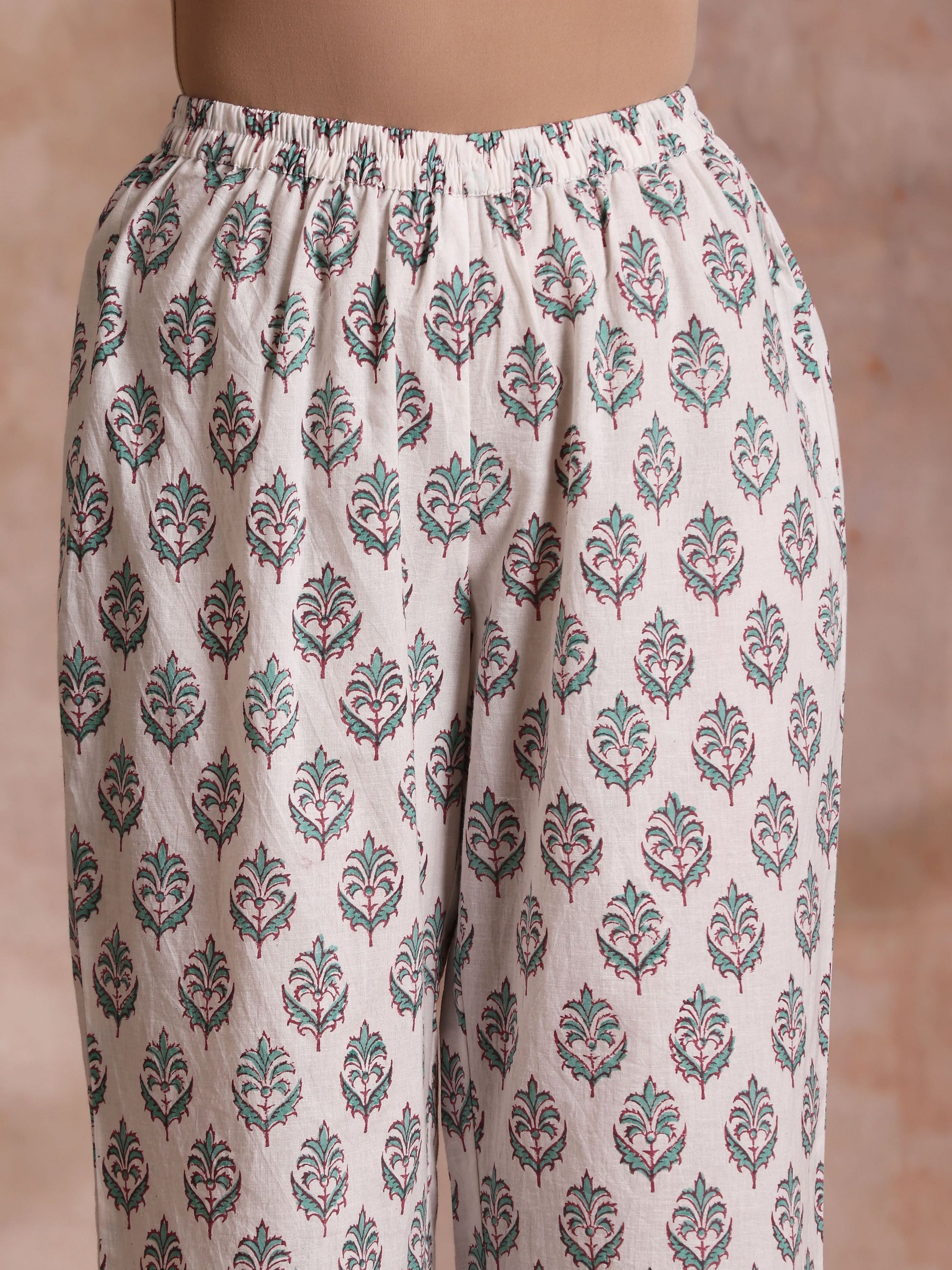 trueBrowns Tiffany Blue Floral Block Print Cotton Front Neck Gathered Kurta Pant Set | Swadesiicart