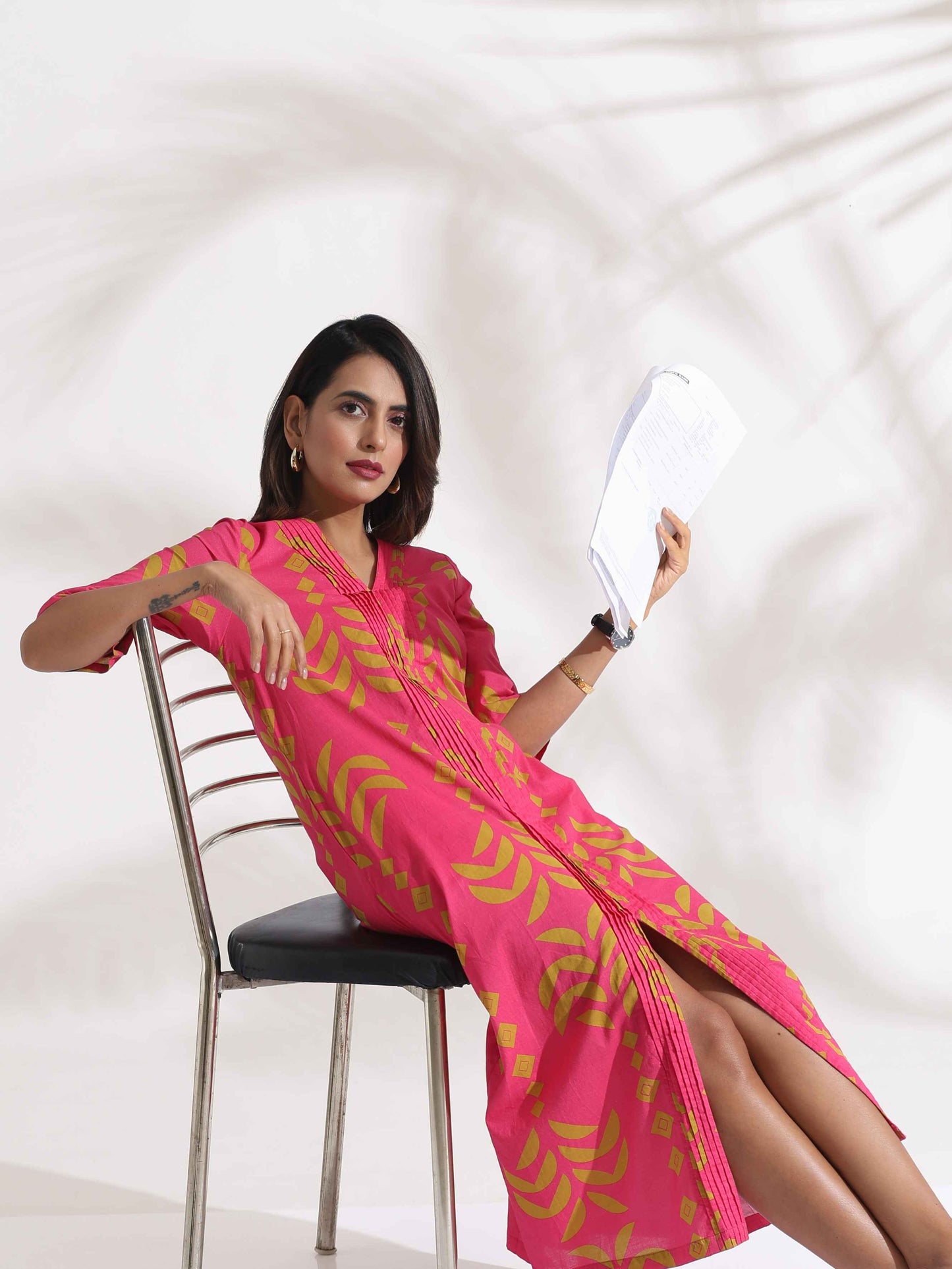 trueBrowns Pink Cotton Print pleated Dress | Swadesiicart