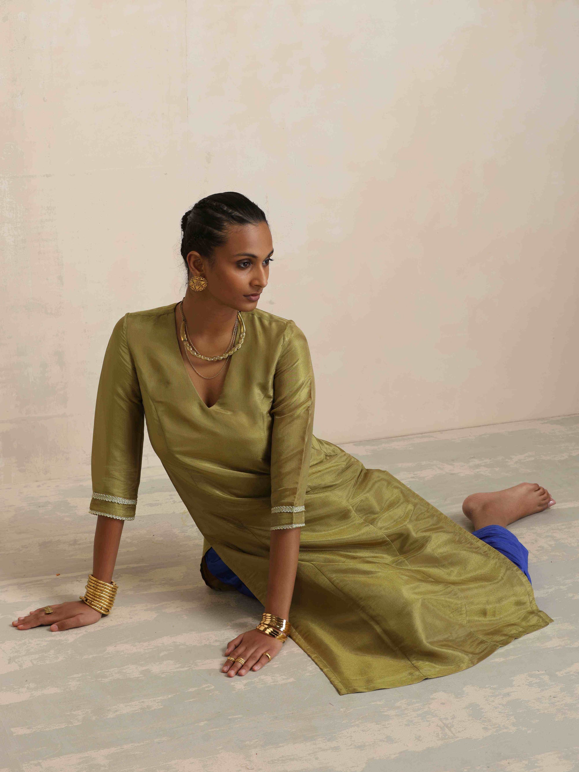 trueBrowns Green Tissue Straight Kurta Set | Swadesiicart