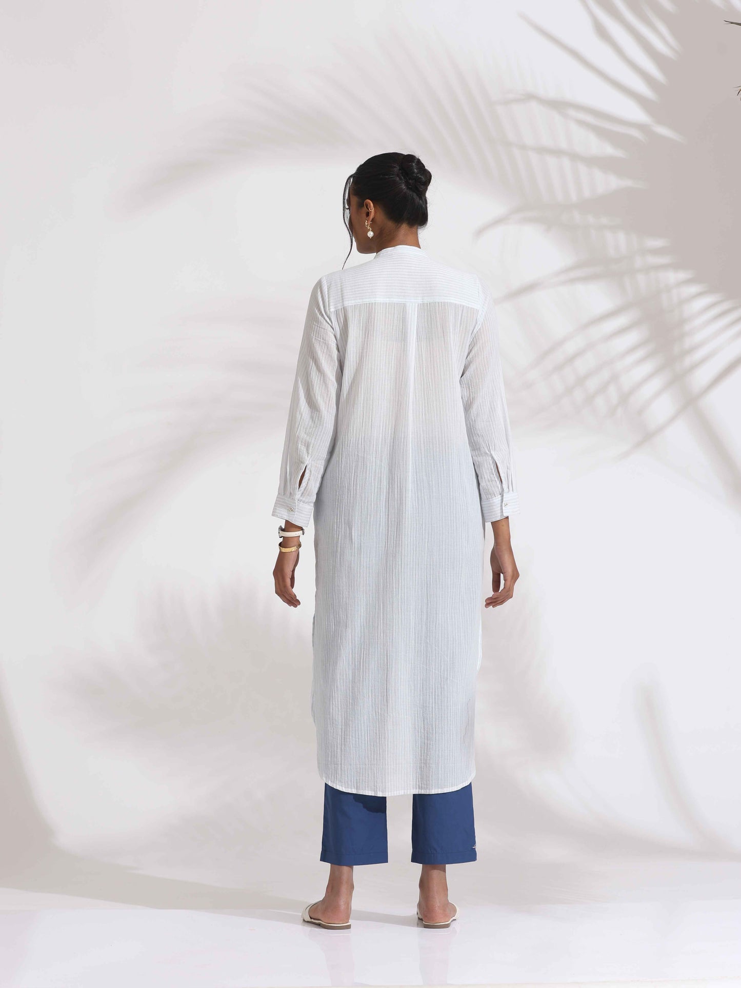trueBrowns White Cotton Stripe Pleated Shirt Kurta Set | Swadesiicart