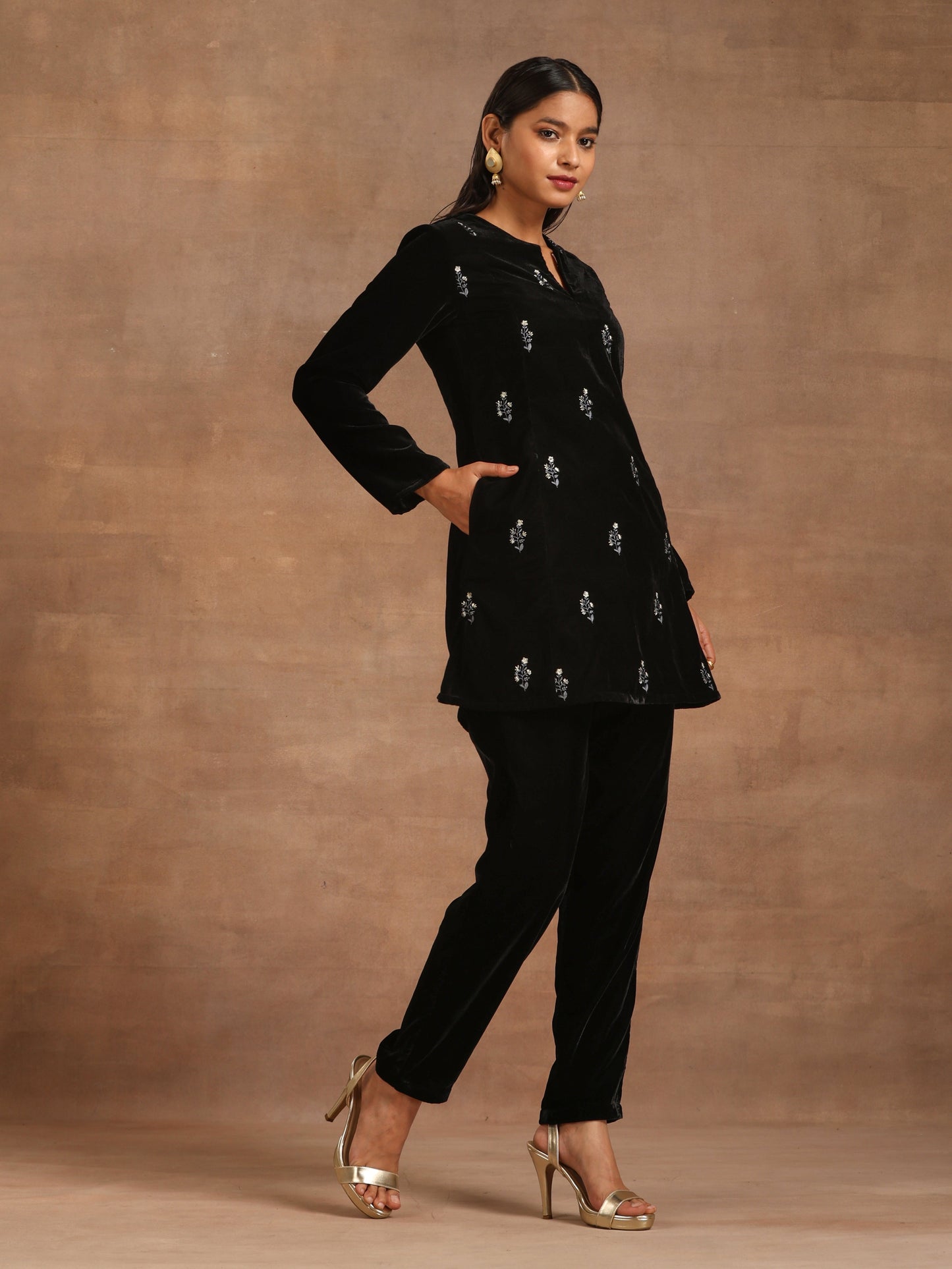 trueBrowns Black Velvet Embroidered Relaxed Co-ord Set - Swadesiicart