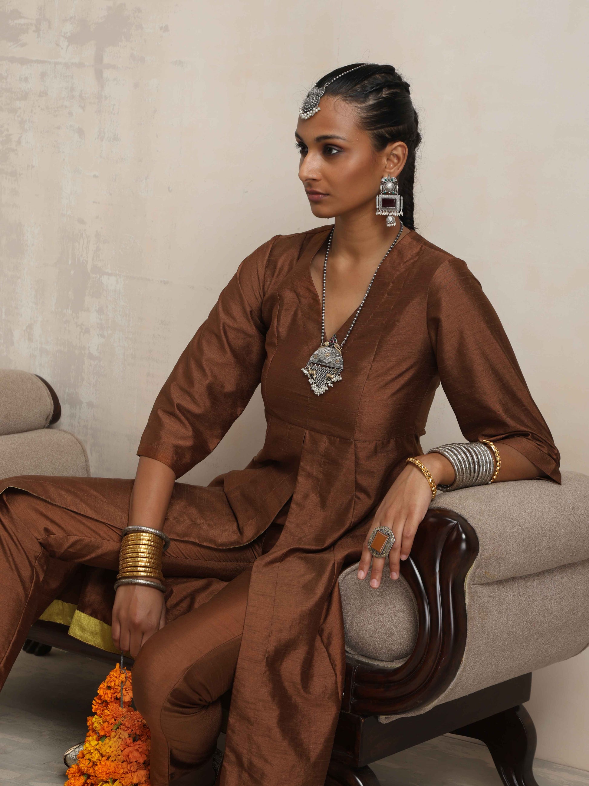 trueBrowns Brown Silk Slit Kurta Set | Swadesiicart