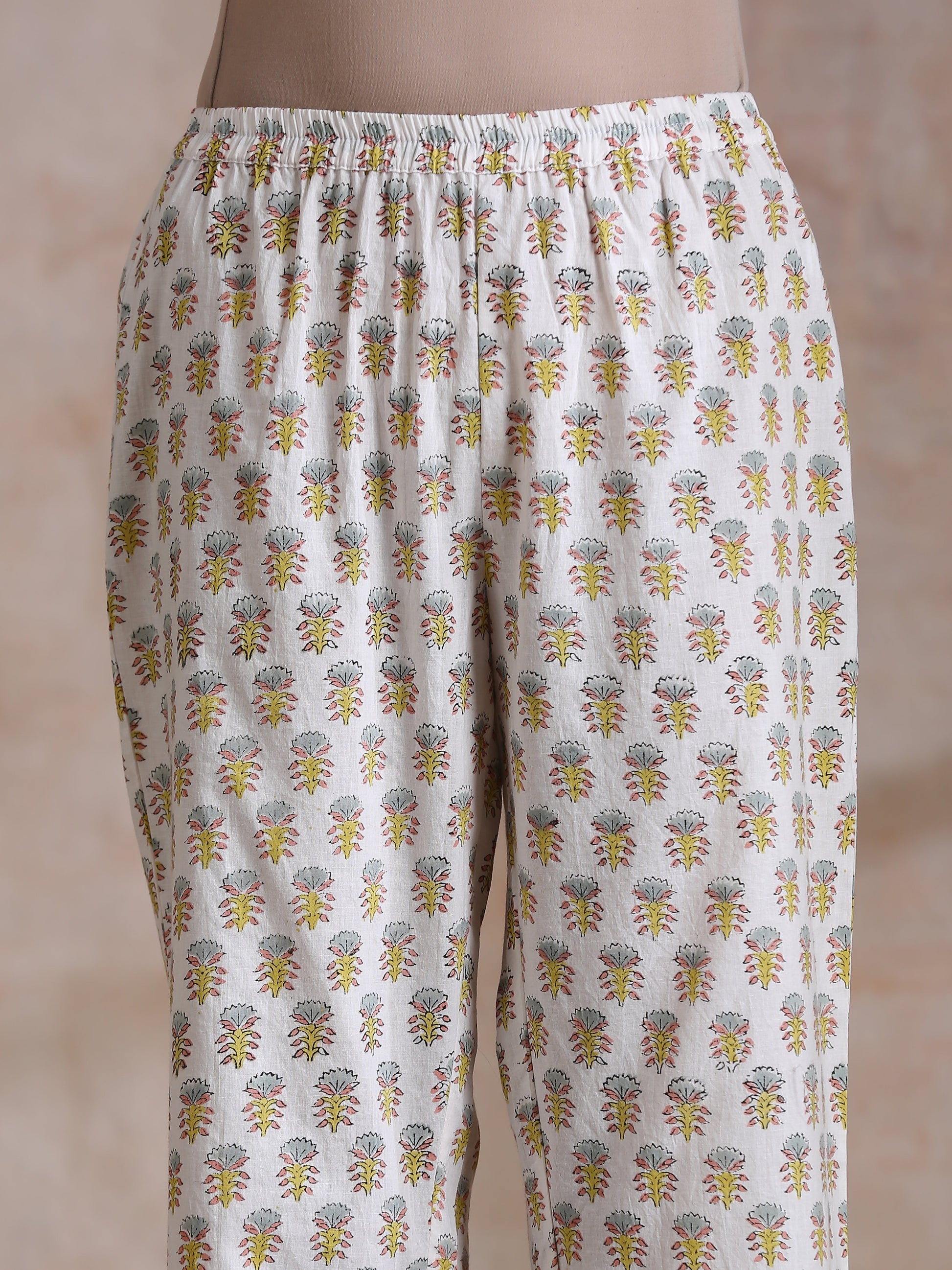 trueBrowns Multi Color Floral Booti Print Cotton V-Square Neck Co-Ord Set - Swadesiicart