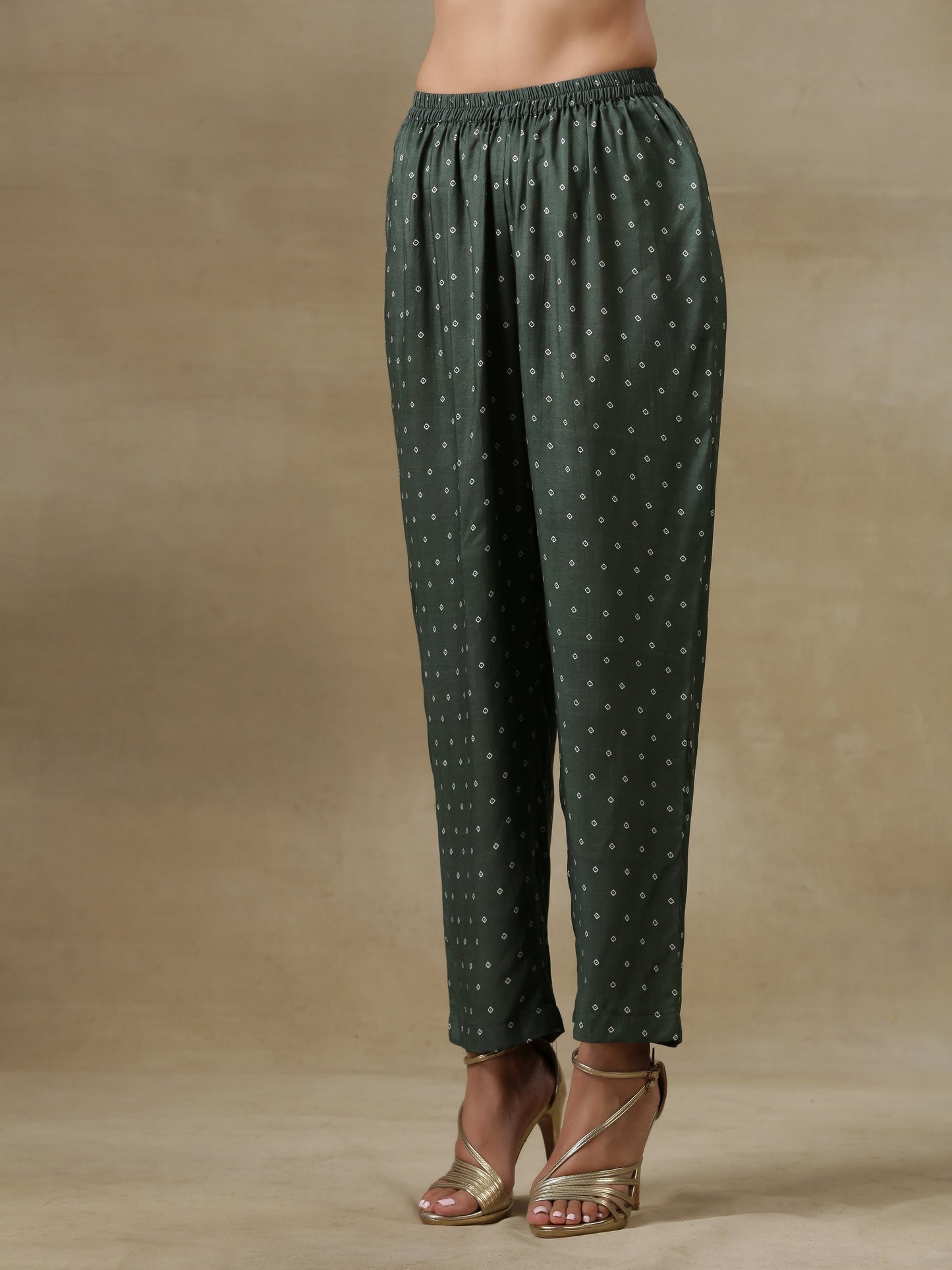 trueBrowns Dark Green Bandhani Printed Silk Side Gathered Kurta Pant Set | Swadesiicart