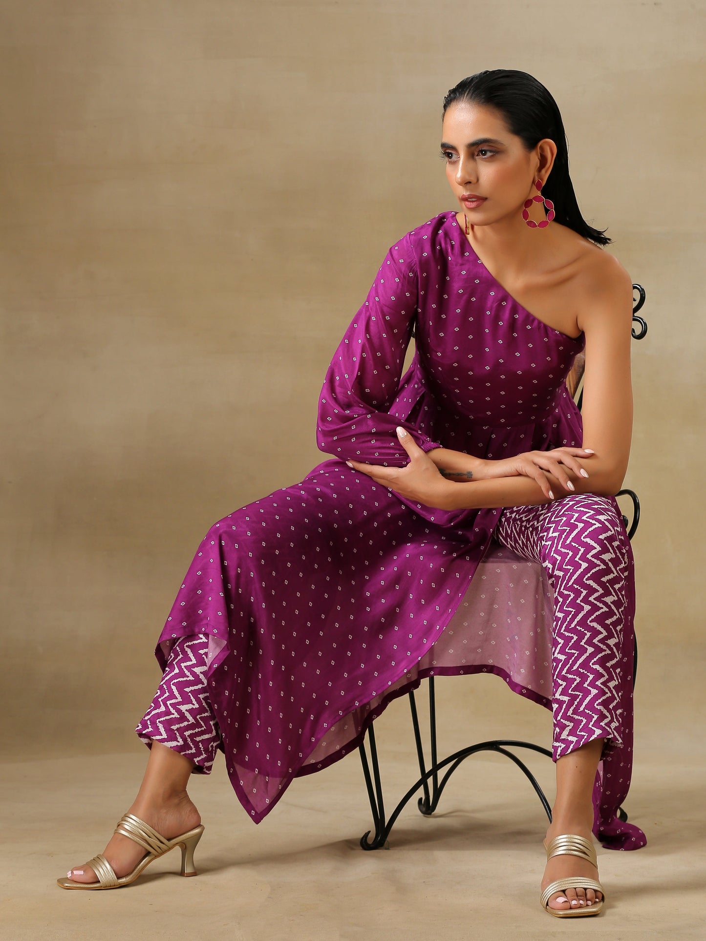 trueBrowns Purple Bandhani Printed Silk One Shoulder Kurta Pant Set | Swadesiicart