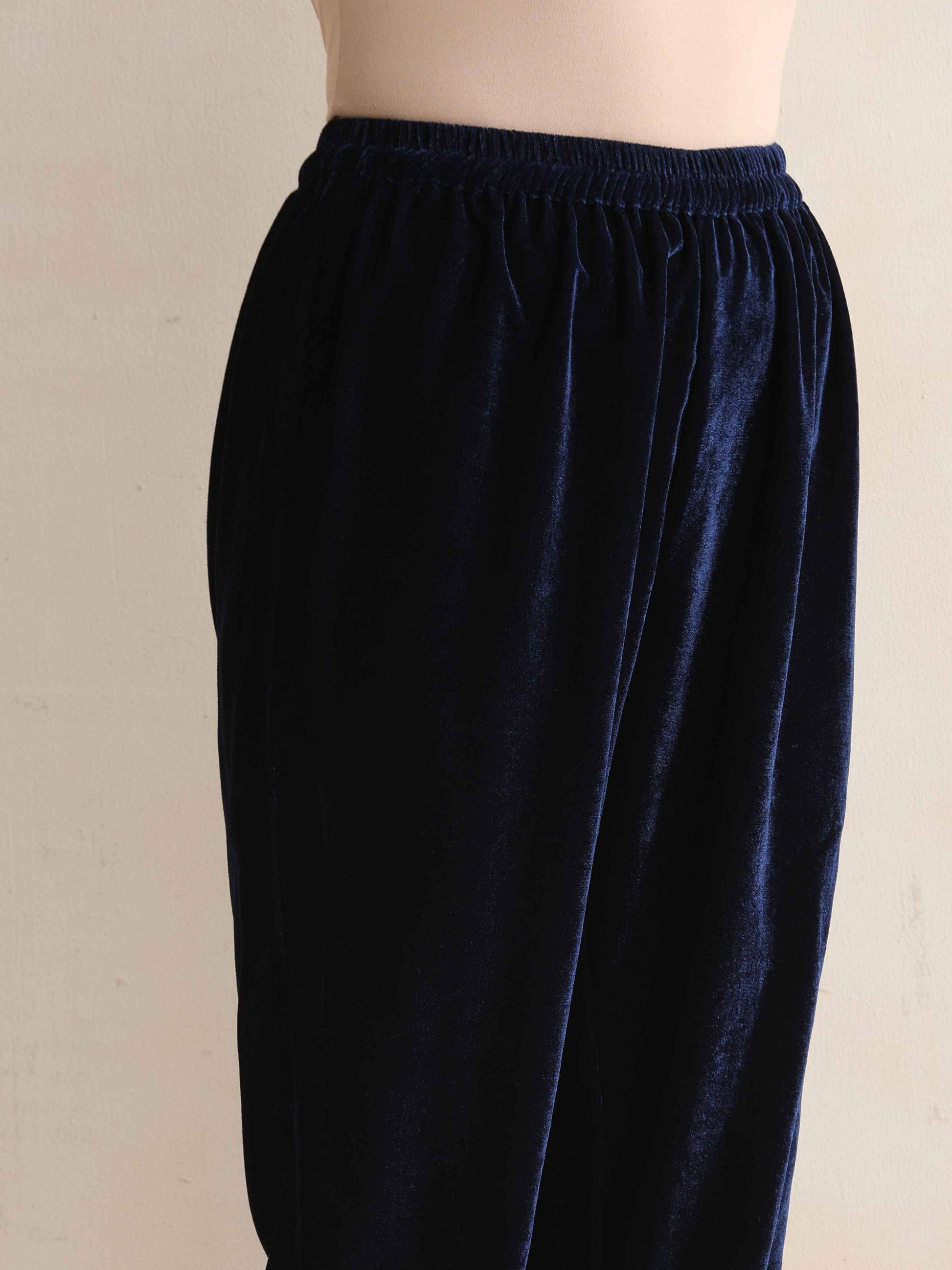 trueBrowns Blue Velvet Kurta Co-ord Set - Swadesiicart