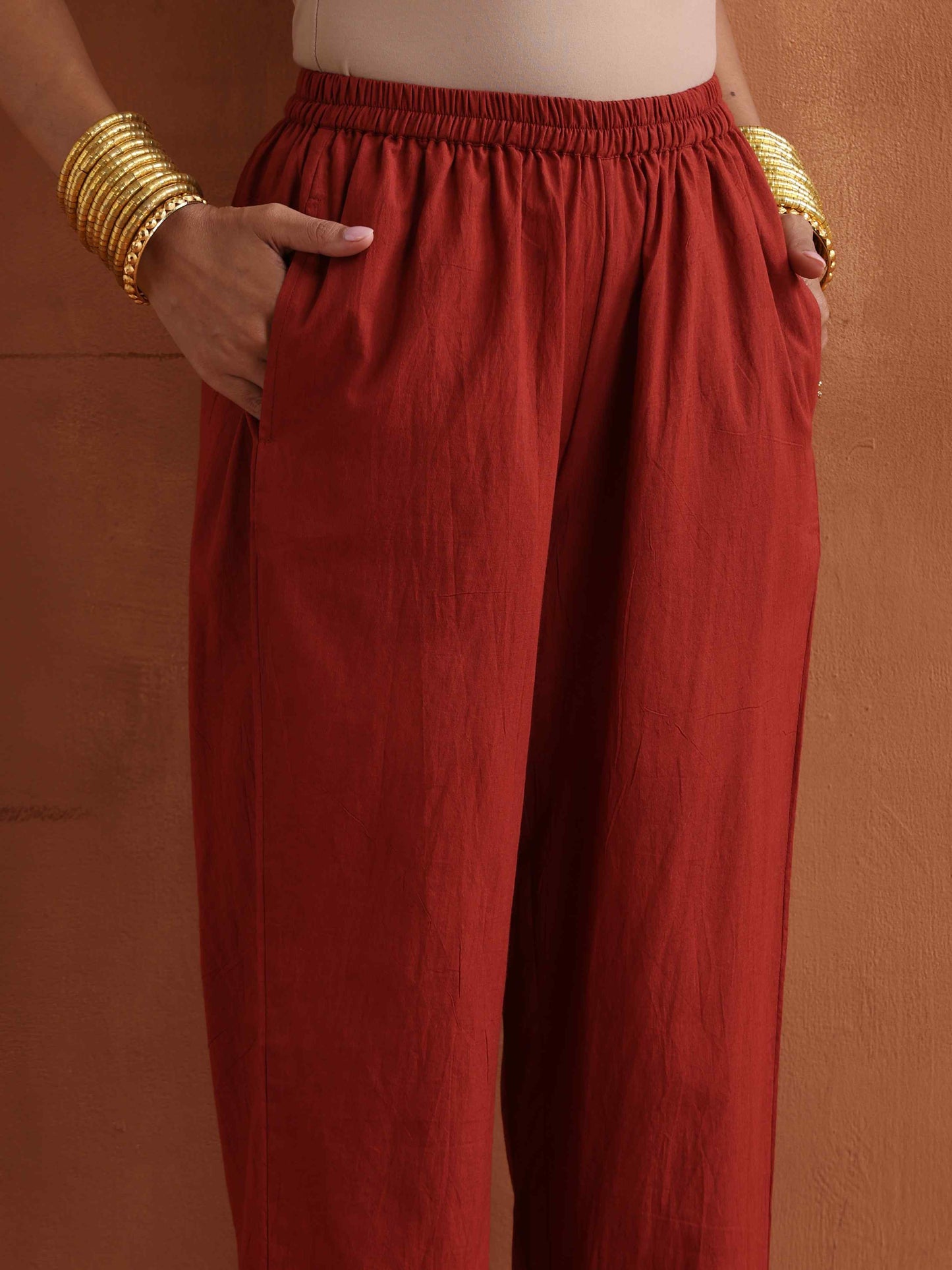 trueBrowns Rust Metallic Straight Kurta Set | Swadesiicart