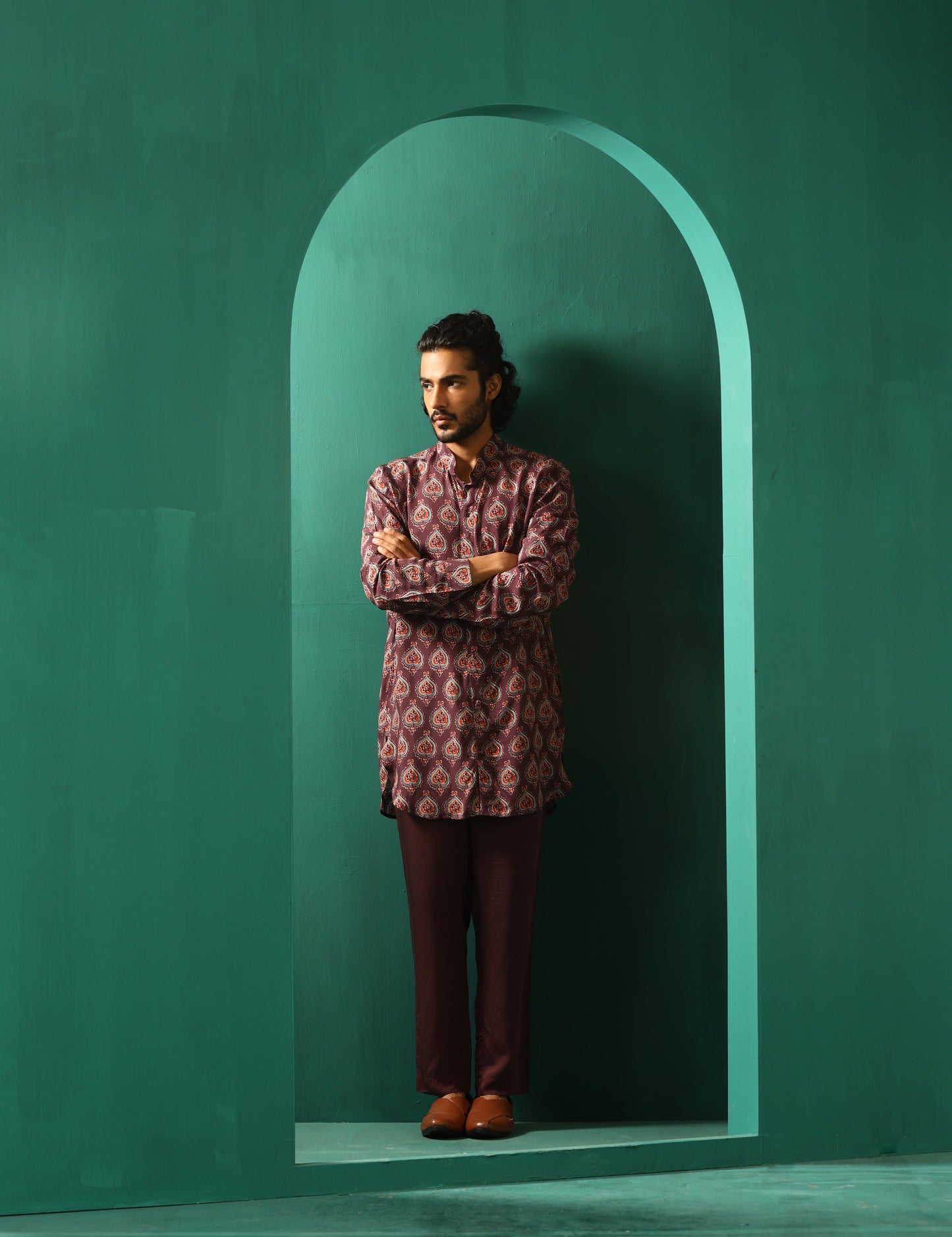 trueBrowns Men's Deep Purple Paan Muslin Silk Printed Co-ord Set - Swadesiicart