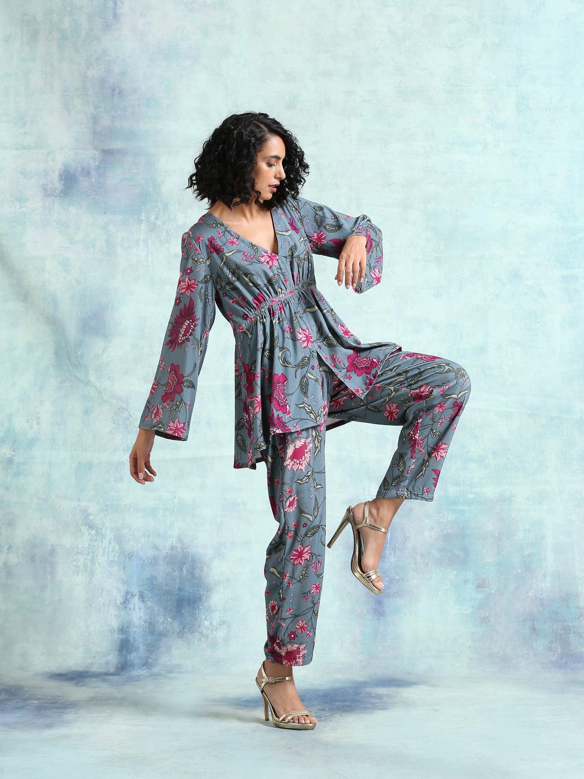 trueBrowns Grey Printed Velvet Co-Ord Set - Swadesiicart