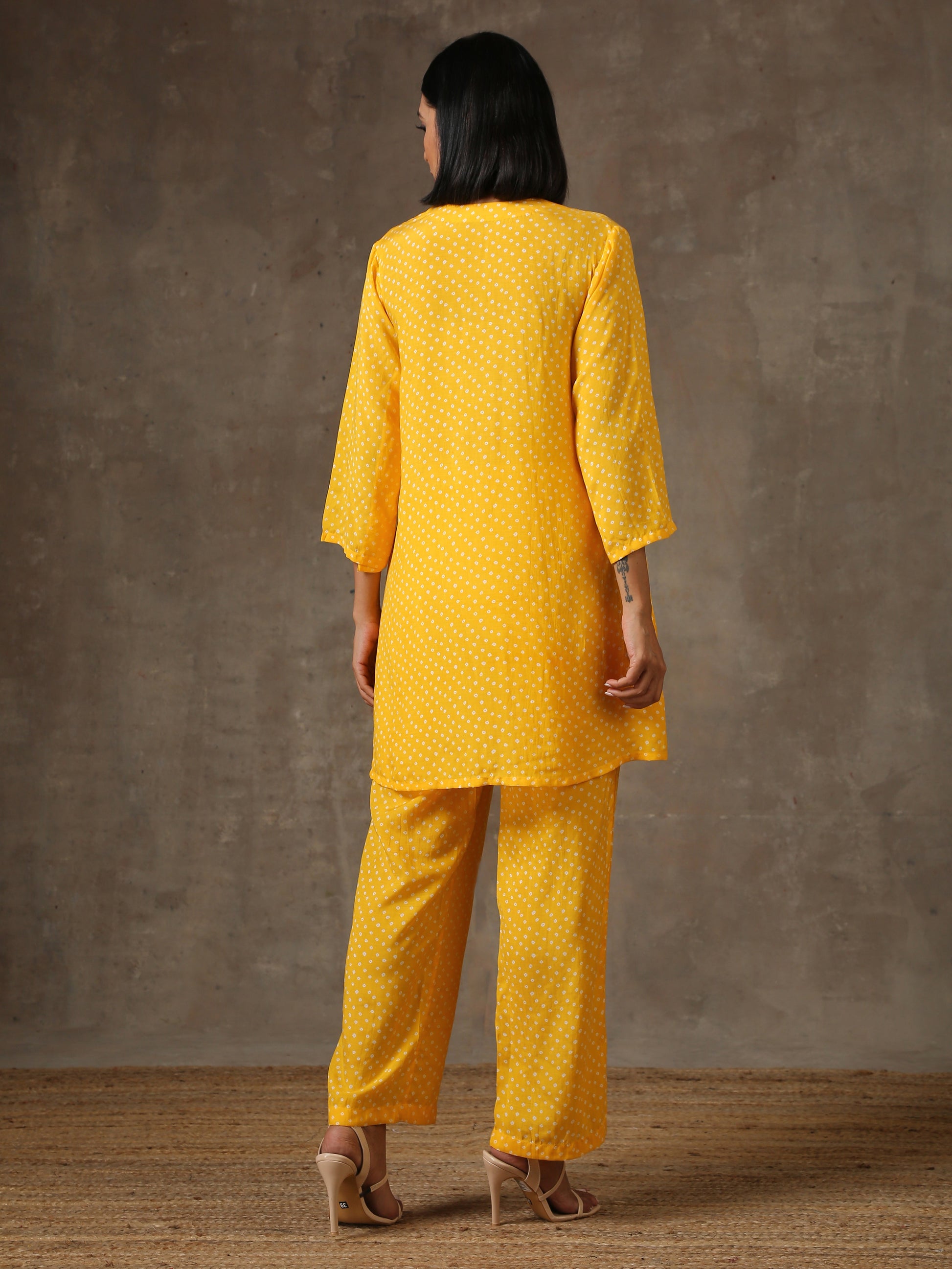 trueBrowns Yellow Bandhani Flare Printed Silk Co-Ord Set - Swadesiicart