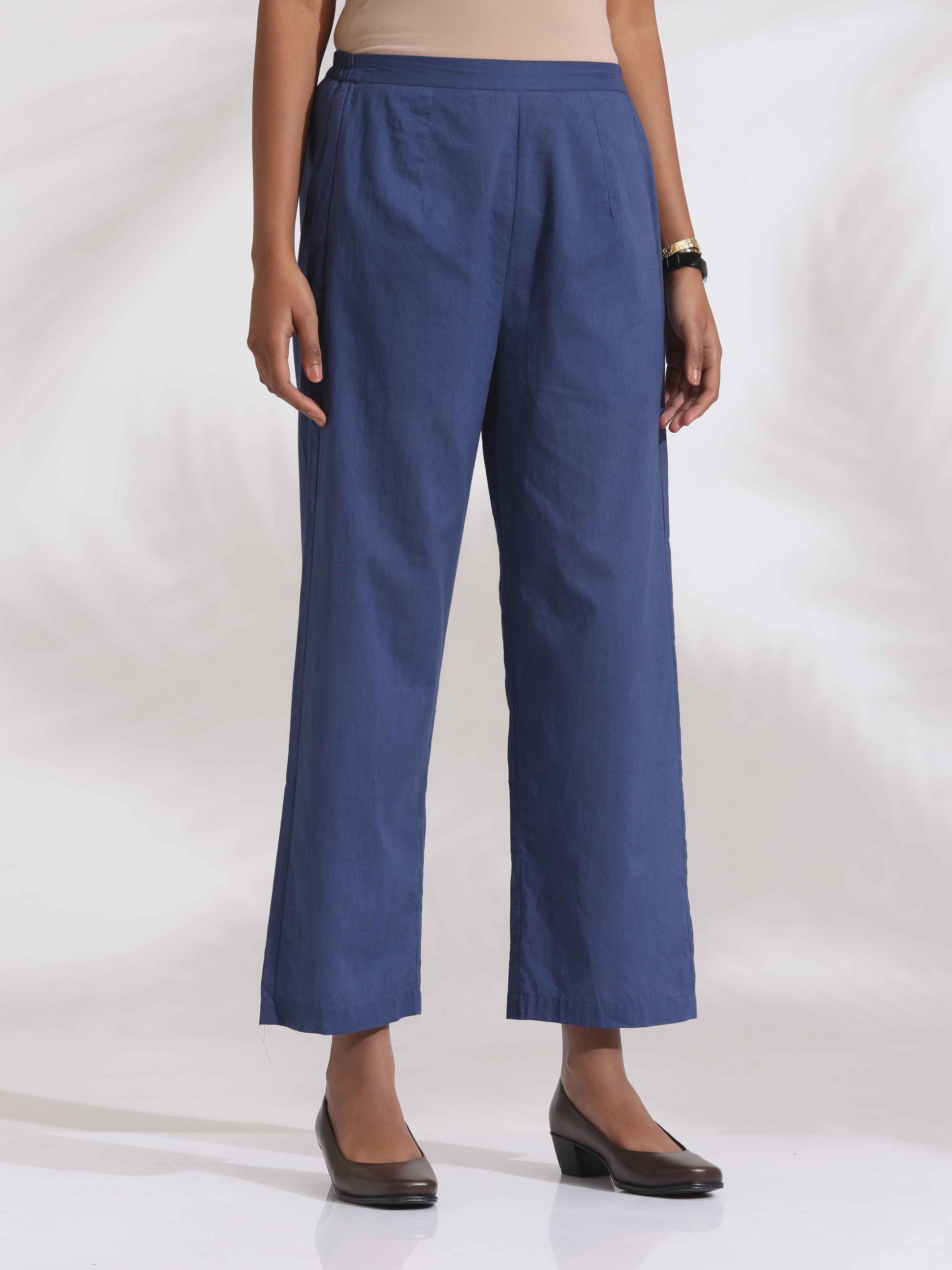trueBrowns Blue Cotton Print Pleated Kurta Set | Swadesiicart