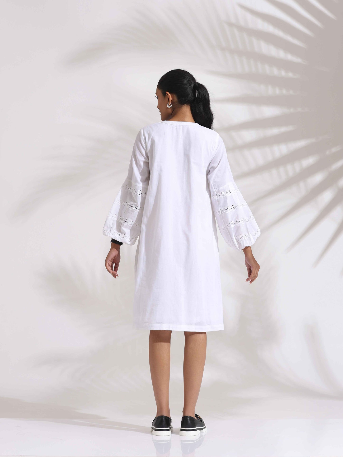 trueBrowns White Cotton Schiffli Short Dress | Swadesiicart