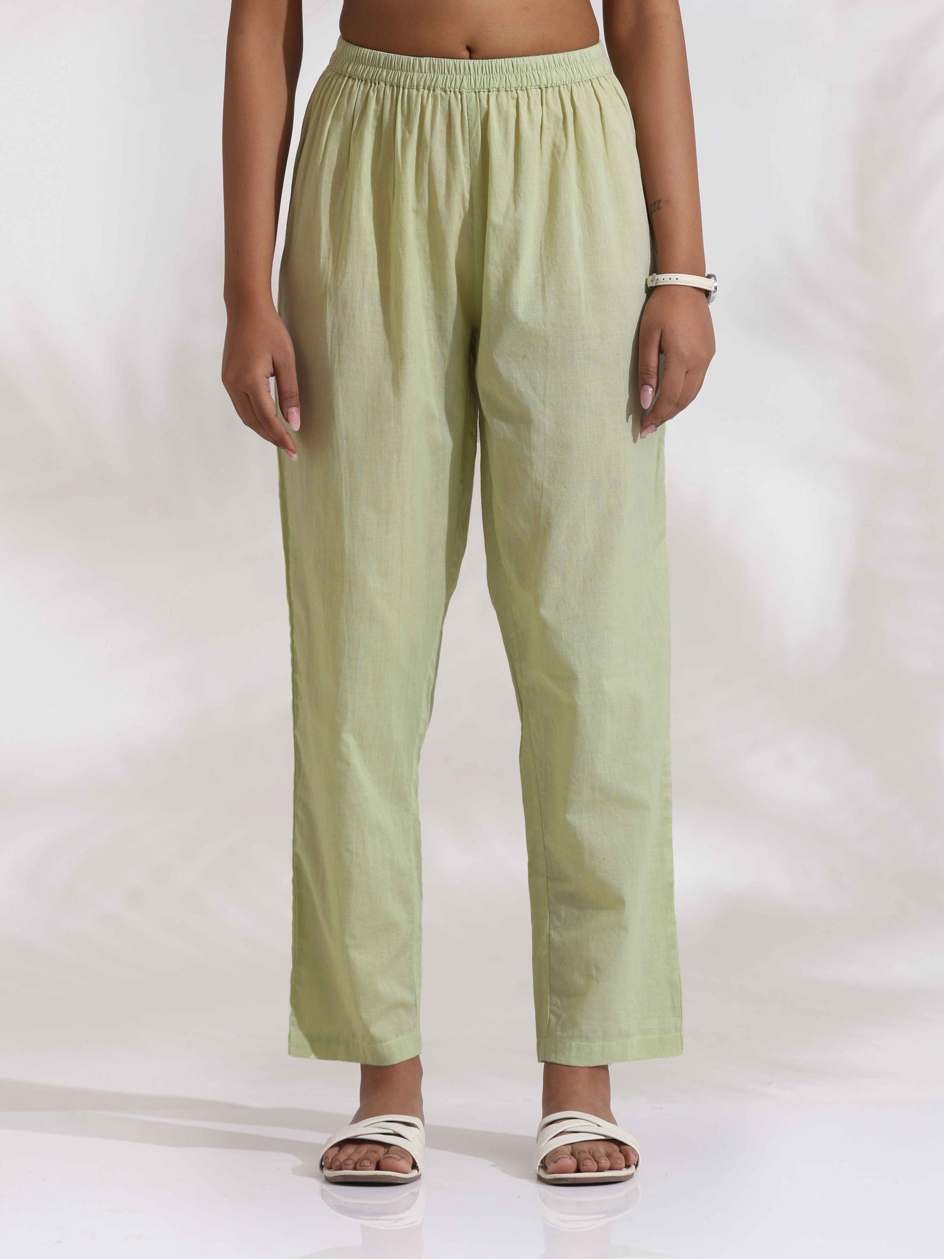 trueBrowns Green Cotton Floral Embroidered Kurta Co-ord Set - Swadesiicart