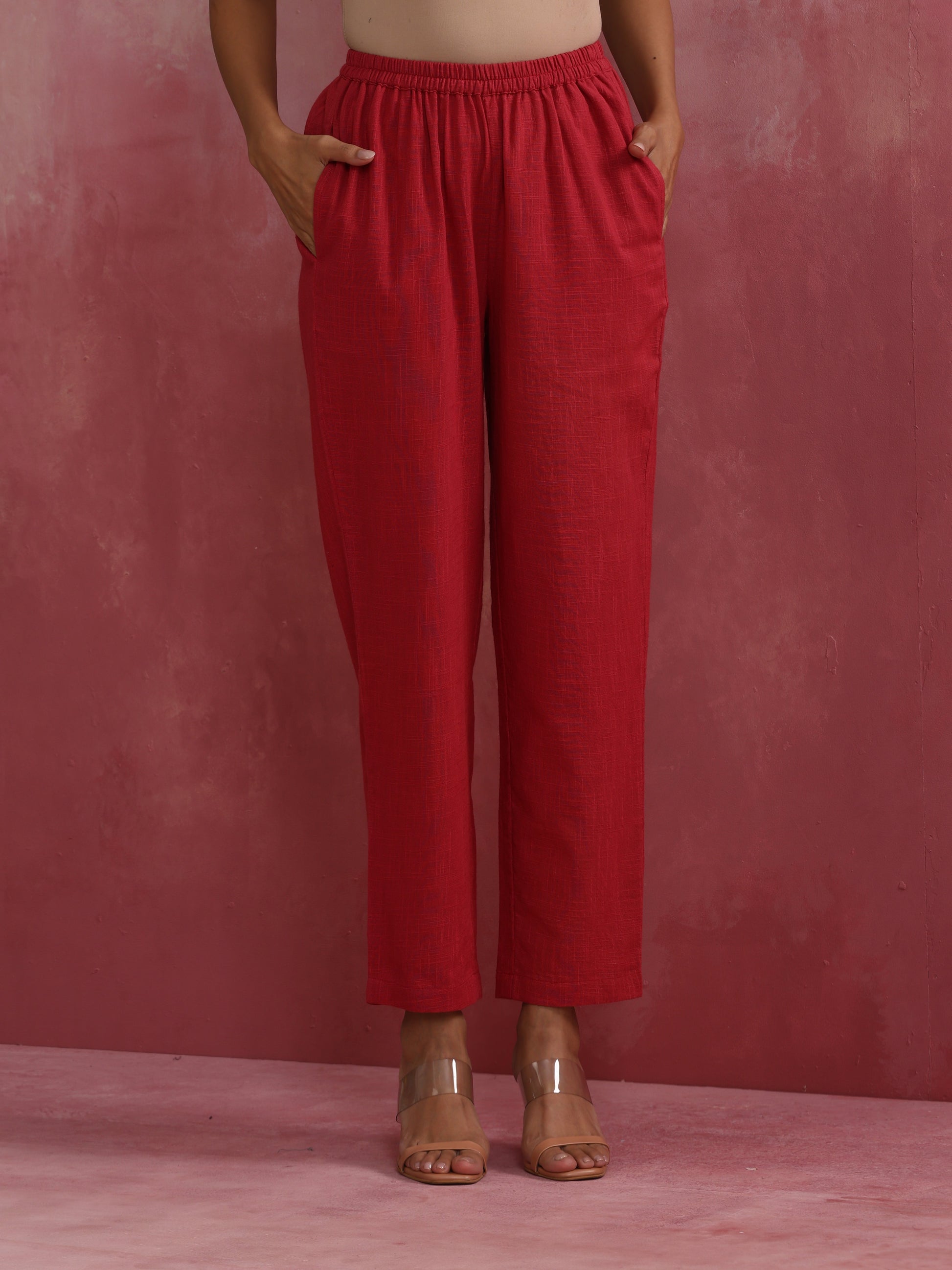 trueBrowns Red Straight Cotton Dobby Kurta Set | Swadesiicart
