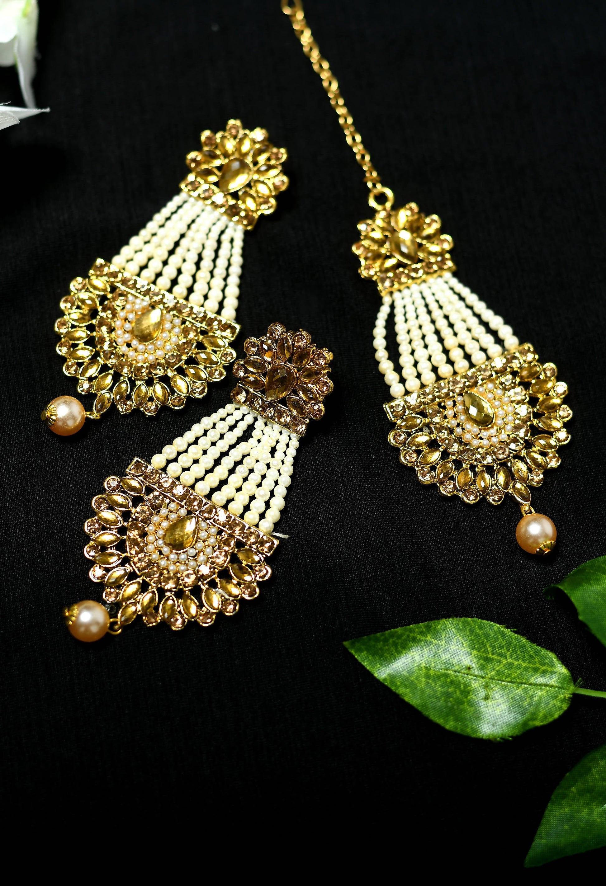 Mominos Fashion Johar Kamal Golden Kundan & Pearls Earrings With Tikka - Swadesiicart