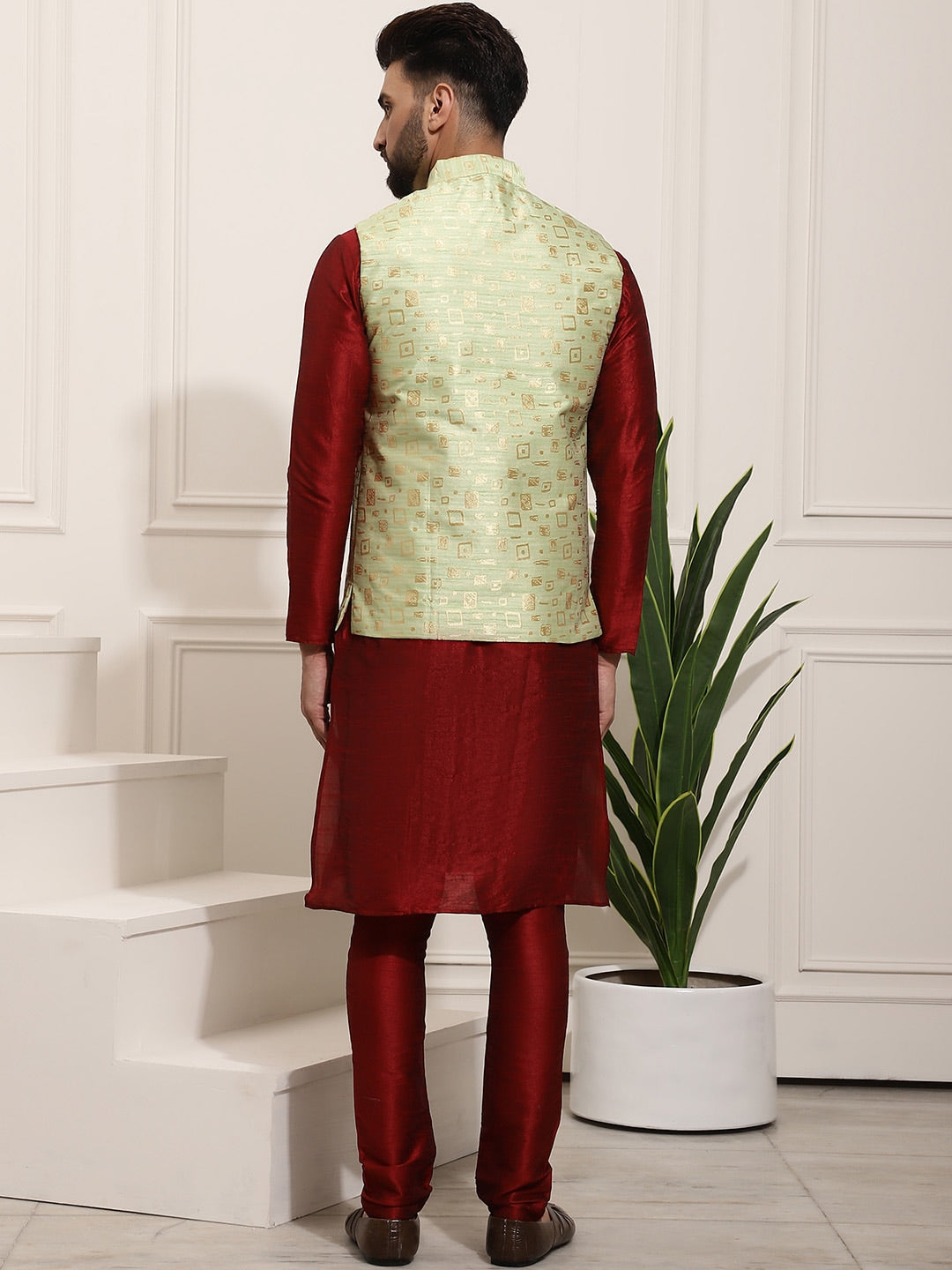 Sojanya Men Maroon Solid Kurta Set & Nehru Jacket | Swadesiicart
