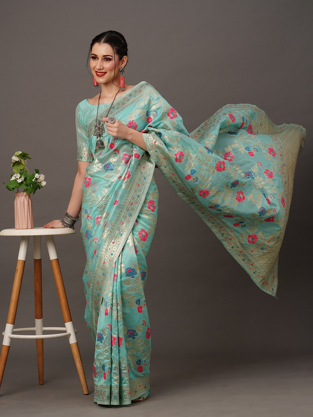 Mitera Floral Organza Banarasi Zari Saree With Blouse Piece | Swadesiicart