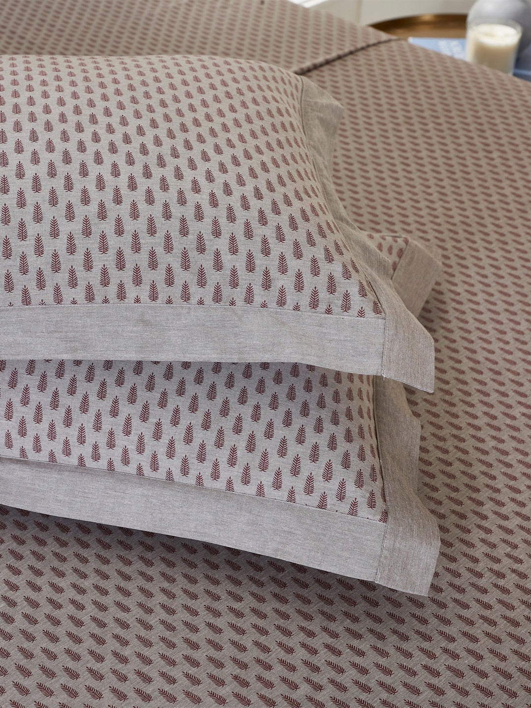 MYTRIDENT Beige Rose Ethnic Motifs 150 TC King Bedsheet with 2 Pillow Covers - Swadesiicart