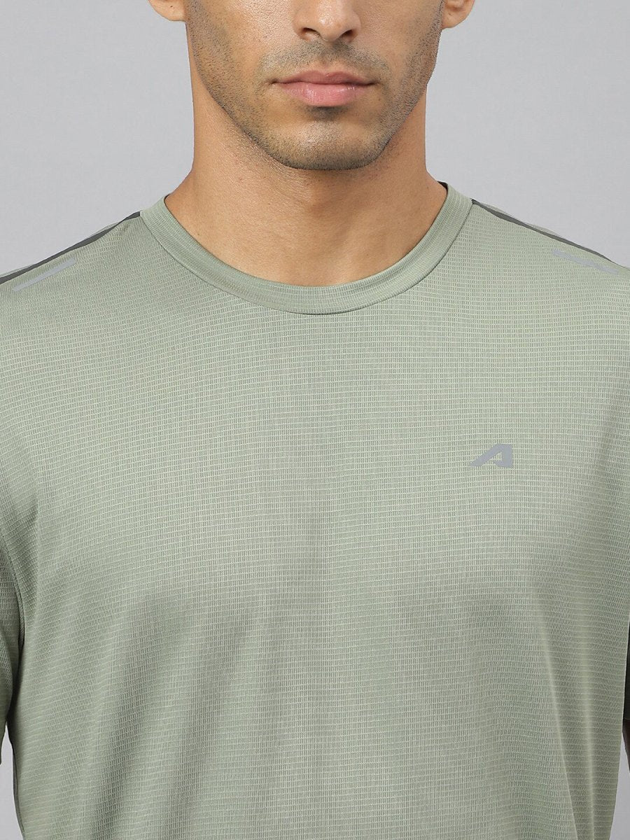 Alcis Men Drytech+ Anti-Static Slim-Fit Round Neck Running T-Shirt | Swadesiicart