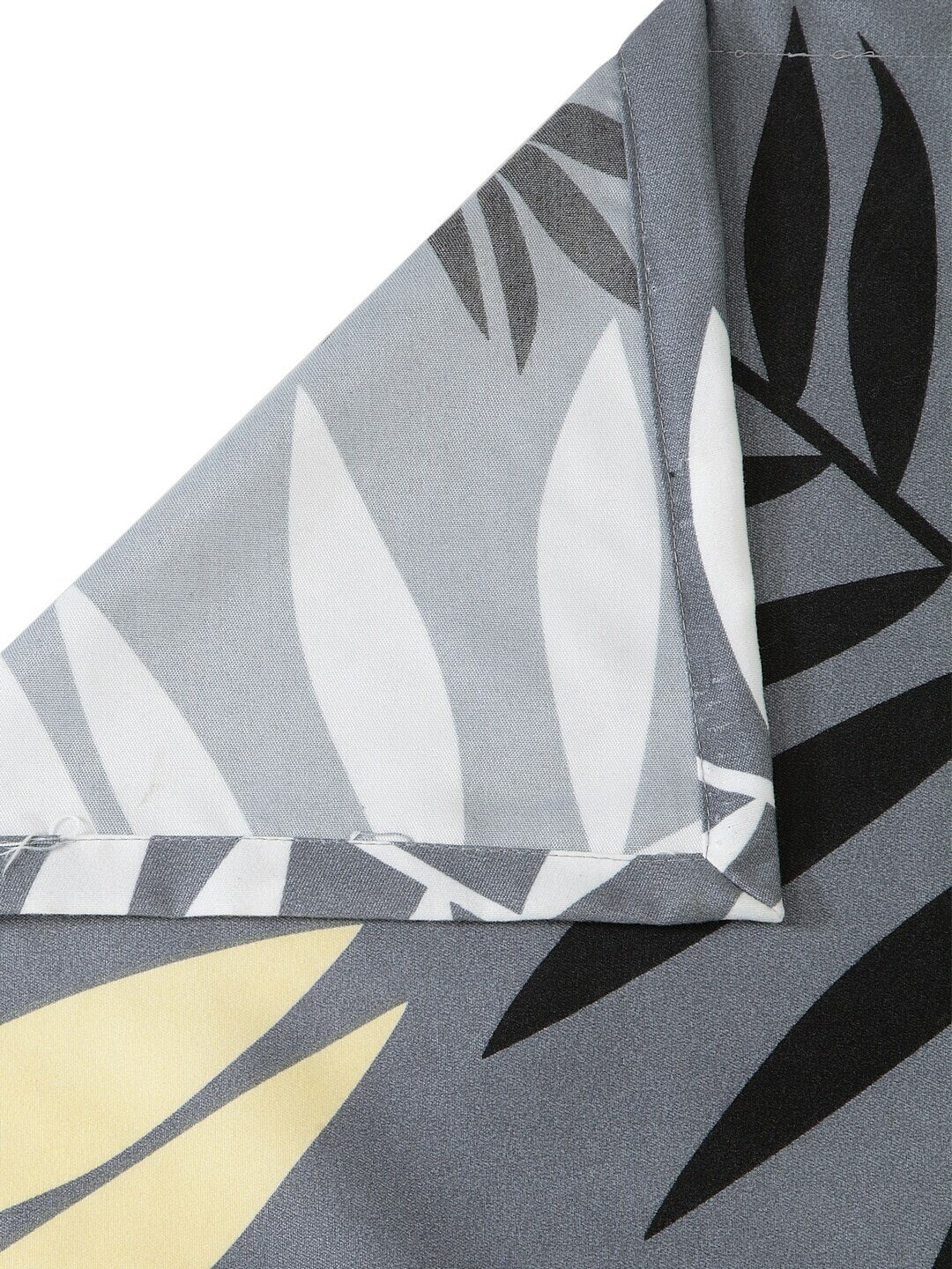 Home Sizzler Grey Printed 144 TC 1 Queen Bedsheet with 2 Pillow Covers - Swadesiicart