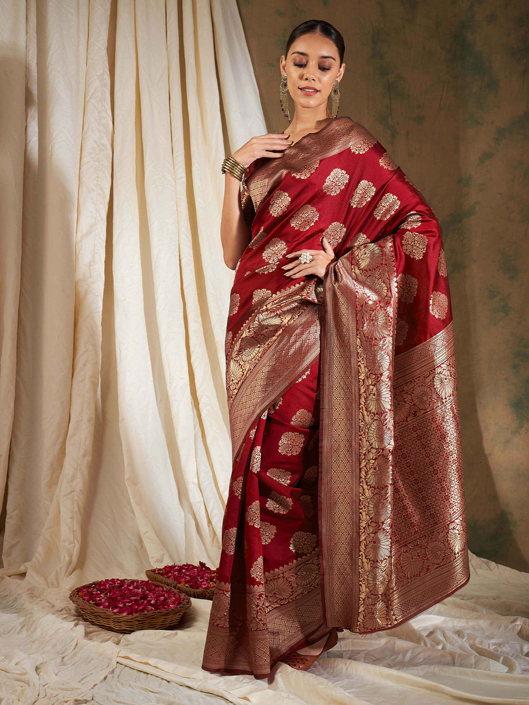 Sangria Red Ethnic Motifs Woven Design Zari Banarasi Saree | Swadesiicart