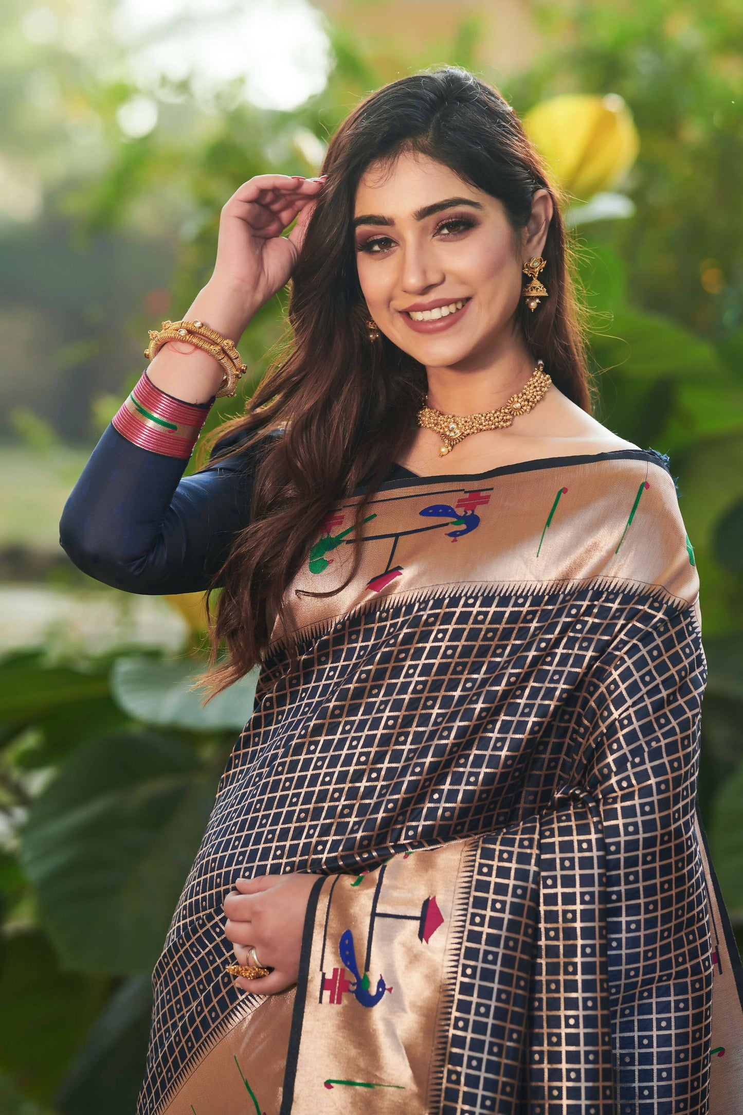 Vishnu Weaves Women's Navy Blue Paithani Silk Minakari Zari Woven Saree with Unstitched Blouse - Swadesiicart