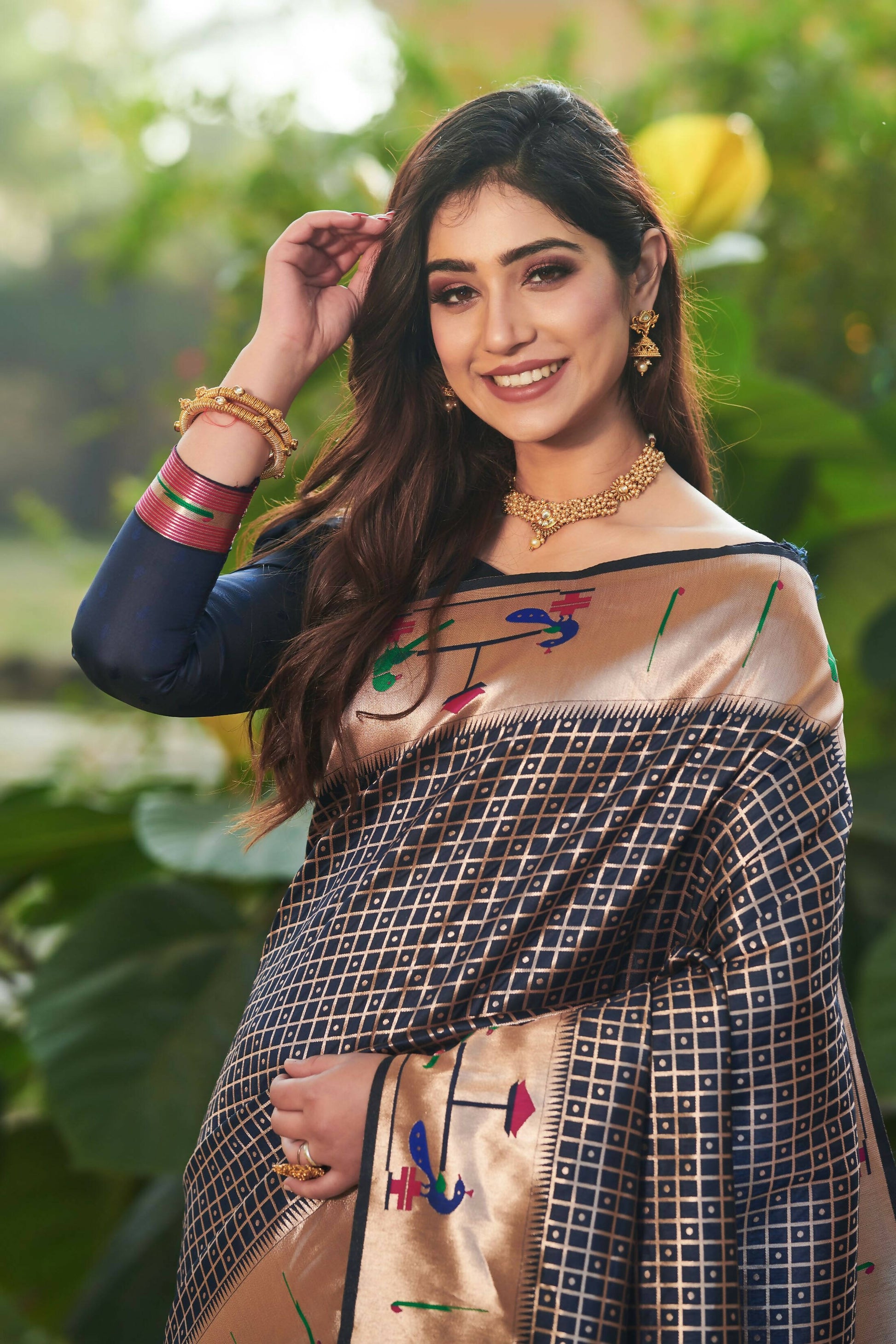 Vishnu Weaves Women's Navy Blue Paithani Silk Minakari Zari Woven Saree with Unstitched Blouse - Swadesiicart