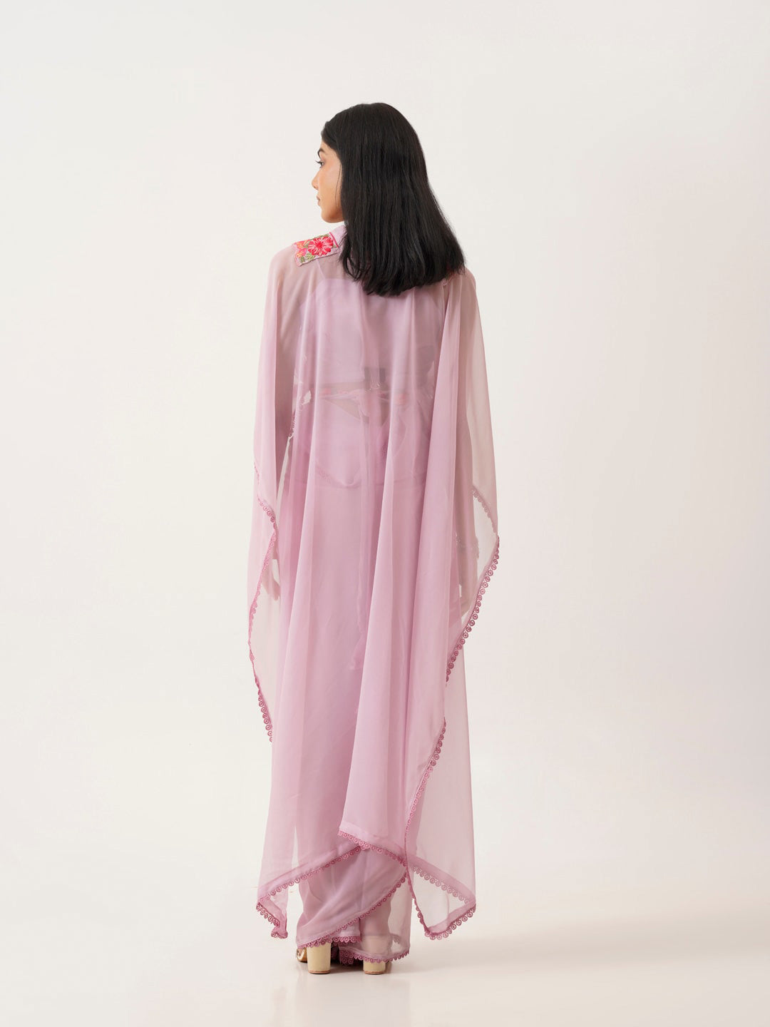 Tikhi Imli Lavender & Pink Floral Embroidered Belted Saree | Swadesiicart