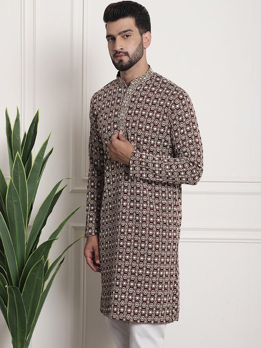 Sojanya Geometric Embroidered Mandarin Collar Kurta | Swadesiicart