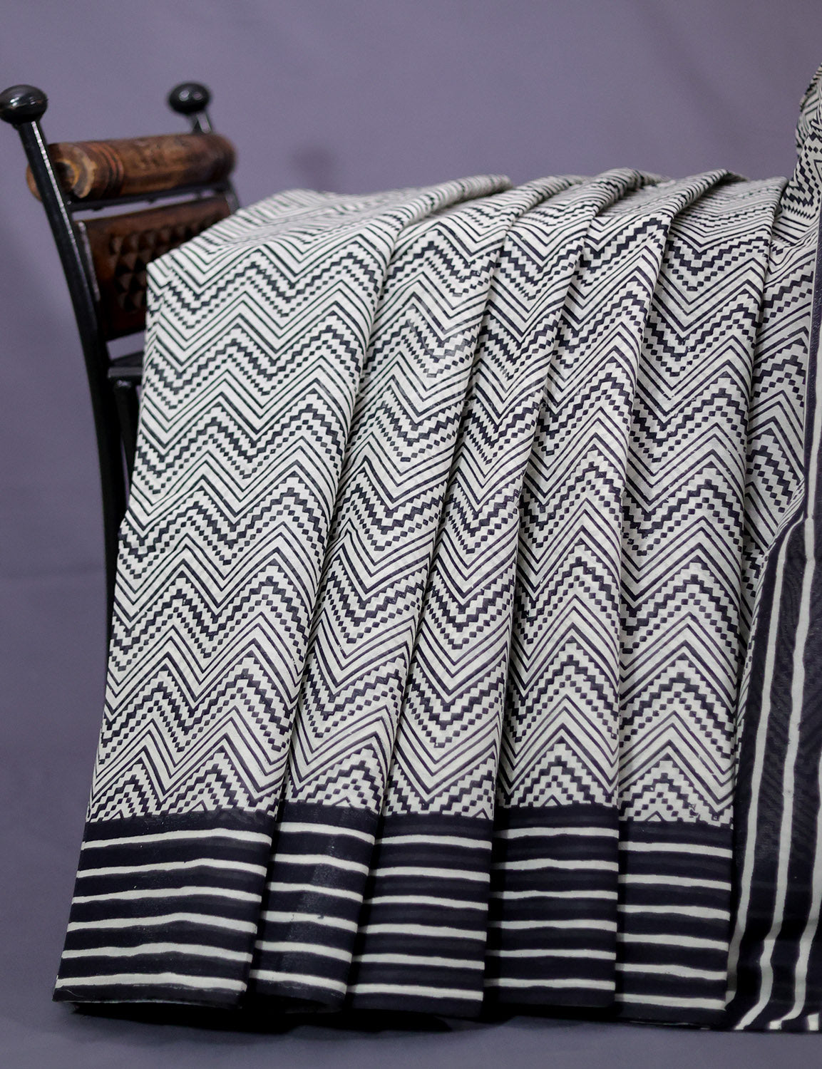 Cream And Black Colour Combo With Waves Print Pure Mulmul Cotton Saree By Gayathri Reddy Designer Studio | Swadesiicart