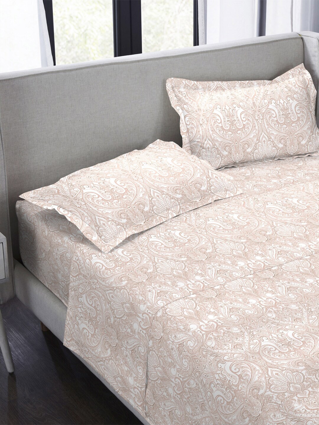 MYTRIDENT Nectarsoft Orange White Pure Cotton 400 TC King Bedsheet with 4 Pillow Covers - Swadesiicart
