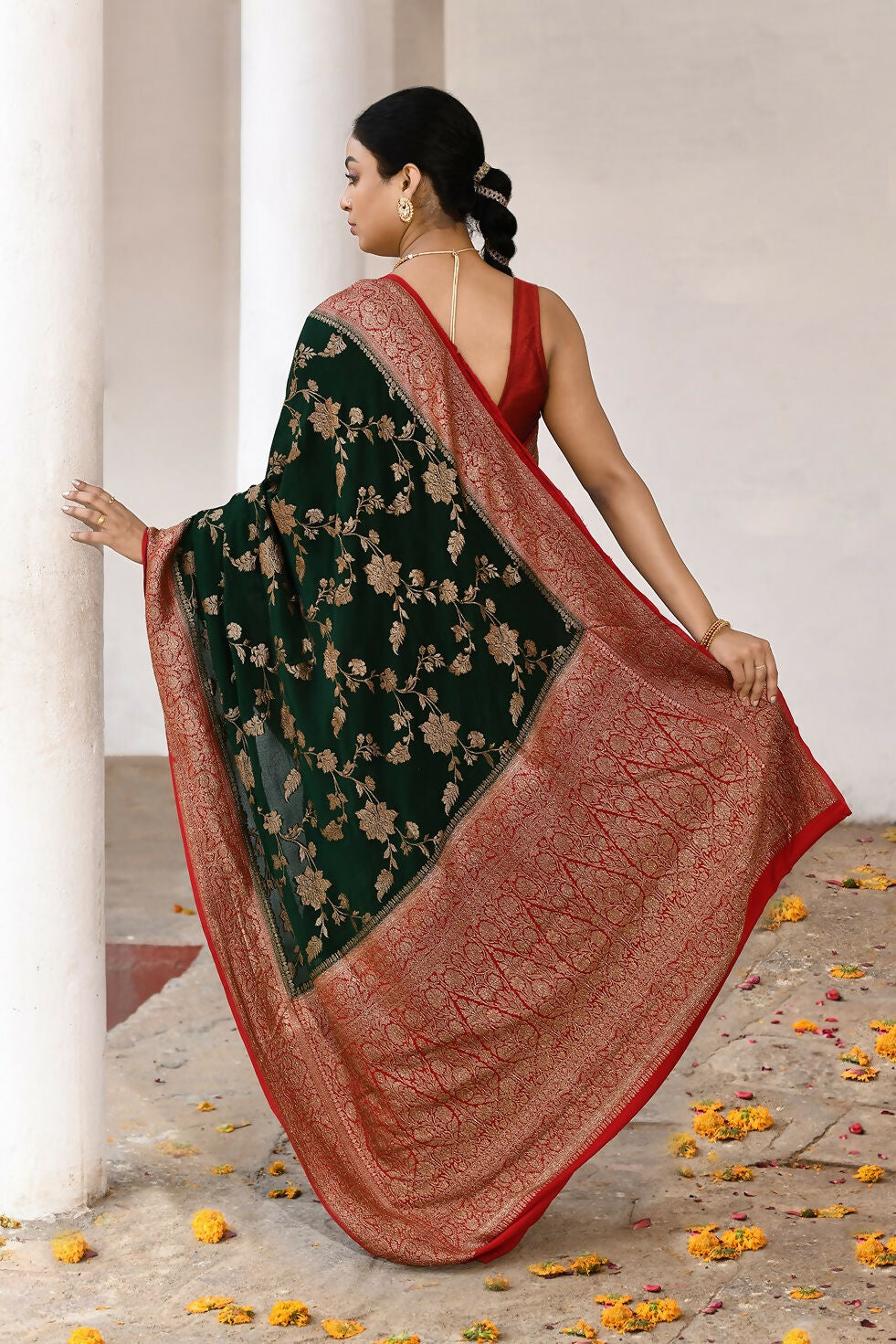Joban Fashion Green Crepe Chiffon Pure Handloom Banarasi Silk Saree | Swadesiicart