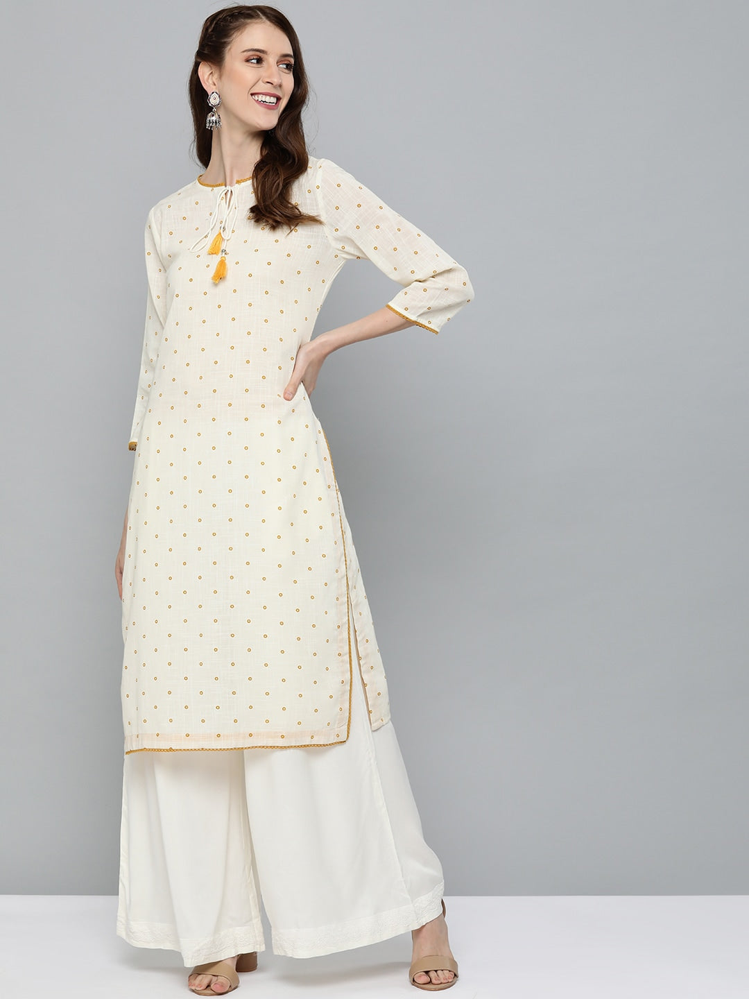 HERE&NOW Women Off-White & Mustard Yellow Geometric Printed Straight Kurta - Swadesiicart