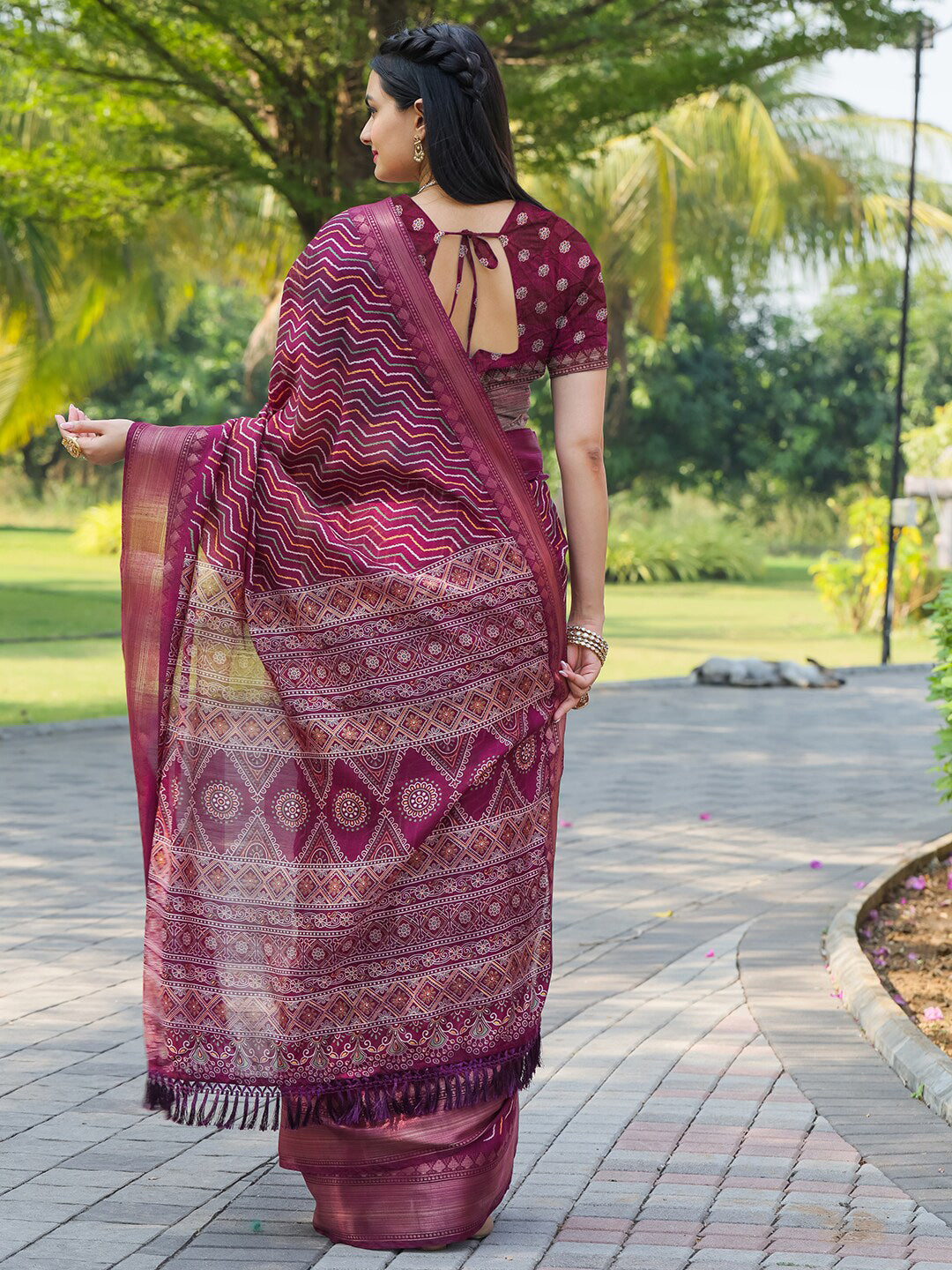 Tikhi Imli Leheriya Printed Zari Ready to Wear Saree | Swadesiicart