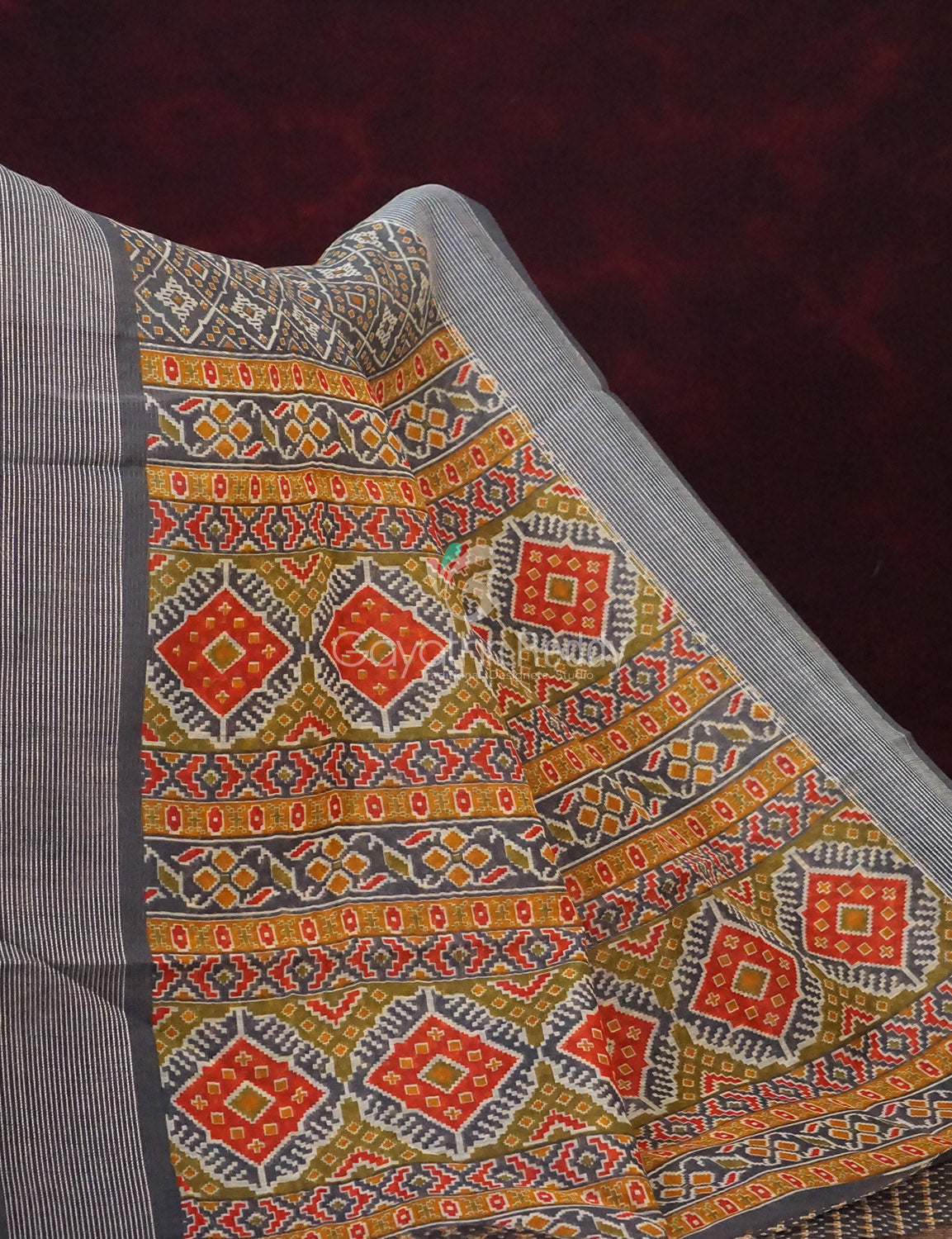 Grey Colored Diamond Print Semi Chanderi Saree By Gayathri Reddy Designer Studio | Swadesiicart