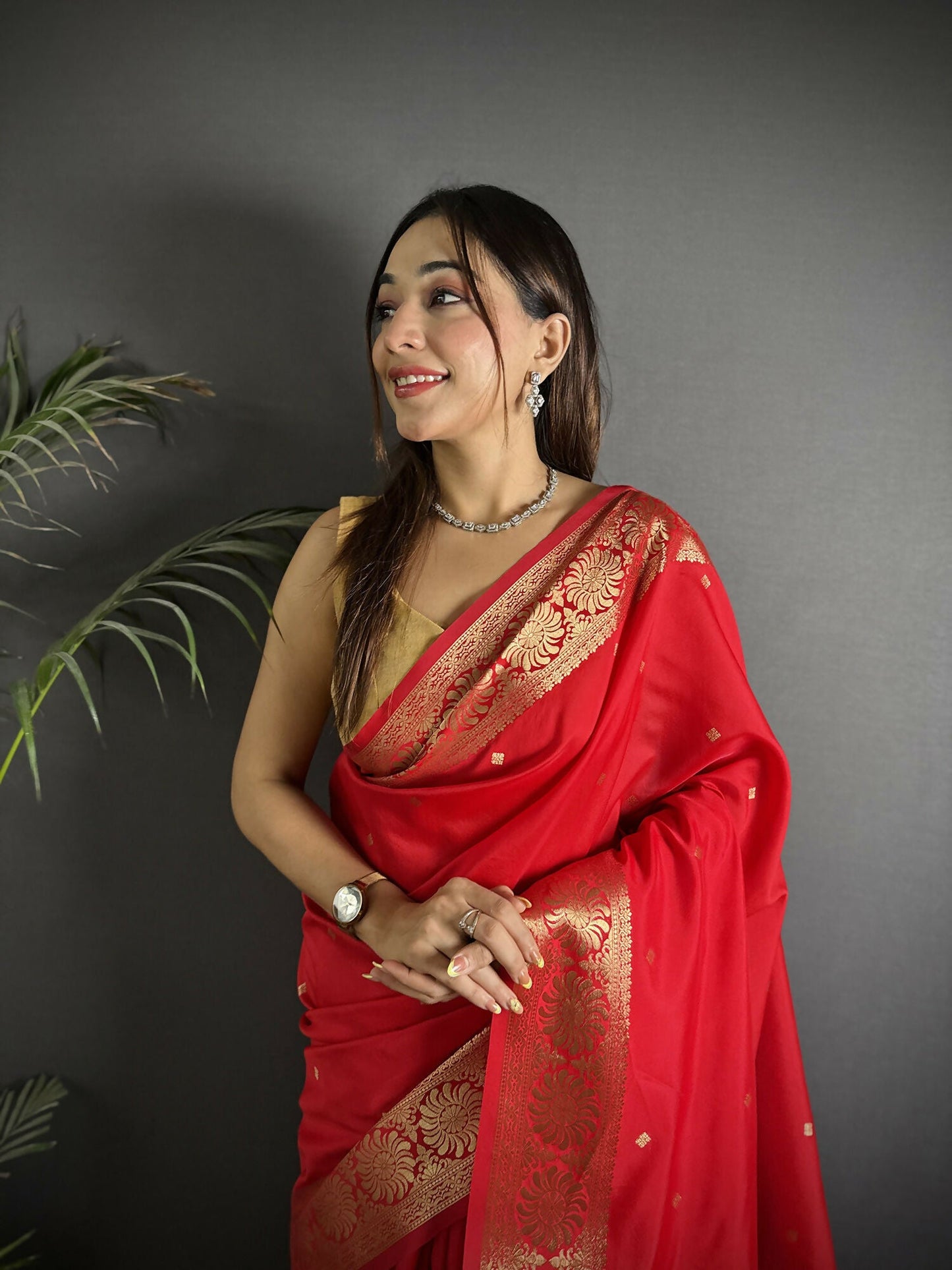 Joban Fashion Red Banarasi Cotton Silk Woven Saree | Swadesiicart