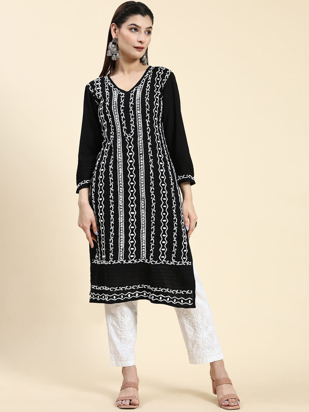 HOUSE OF KARI Ethnic Motifs Embroidered Chikankari Straight Kurta | Swadesiicart