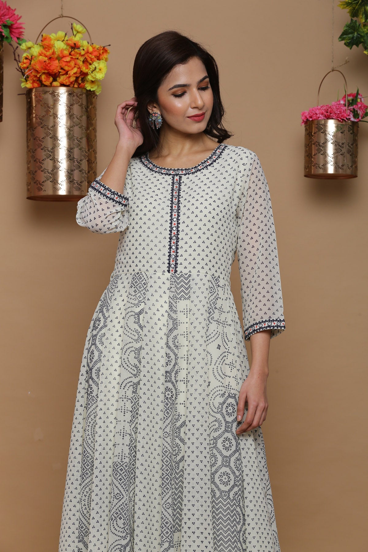 Juniper Womens Ivory Georgette Bandhani Print Kurta - Swadesiicart