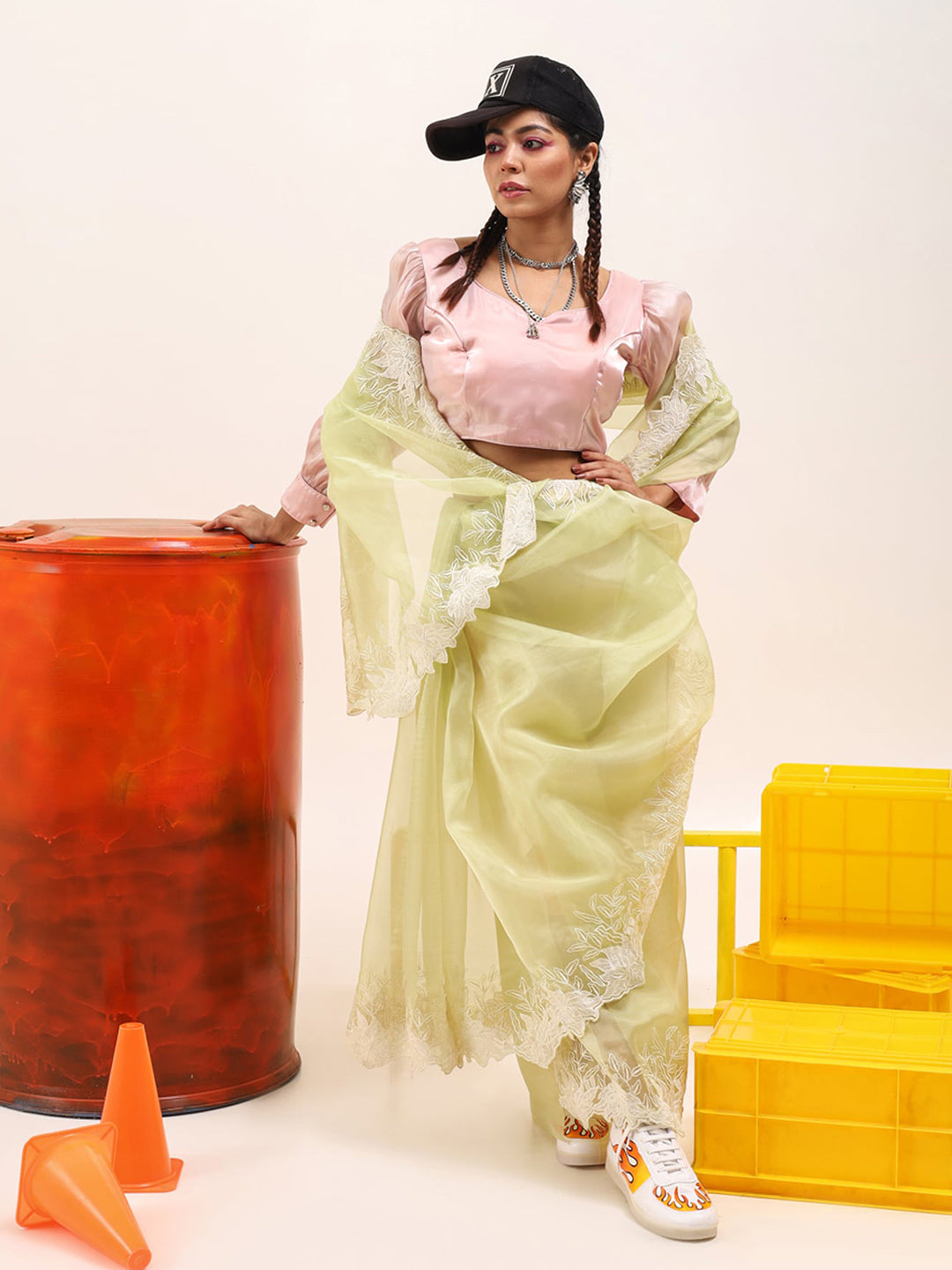 Tikhi Imli Green Floral Embroidered Organza Saree | Swadesiicart