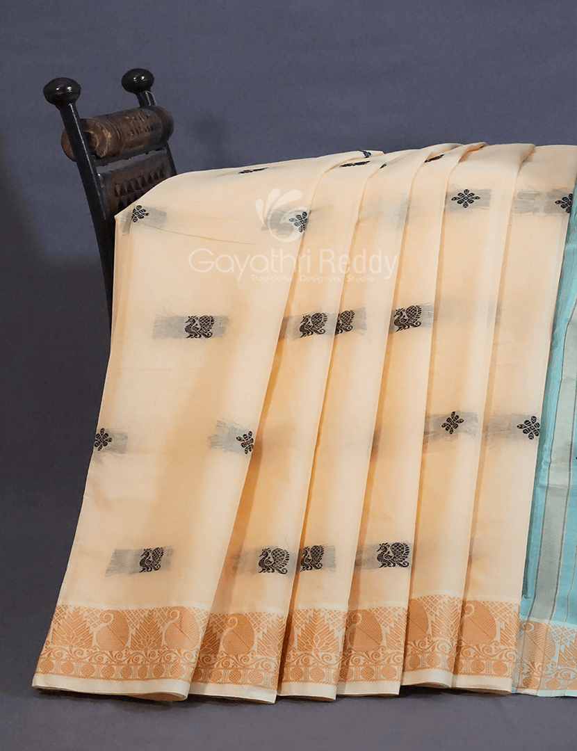 Kalanetha Shades of Cream Pure Kanchi Cotton Saree With Kanchi Traditional Border By Gayathri Reddy Designer Studio | Swadesiicart