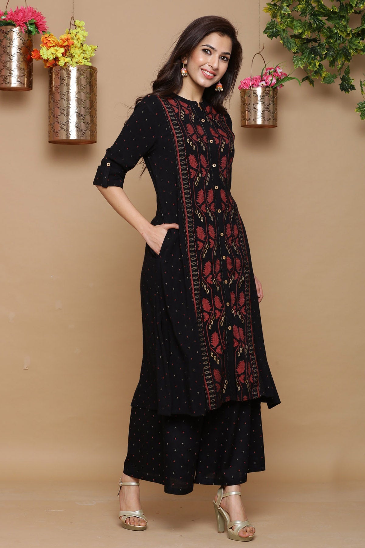Juniper Womens Black Rayon Slub Printed Kurta | Swadesiicart