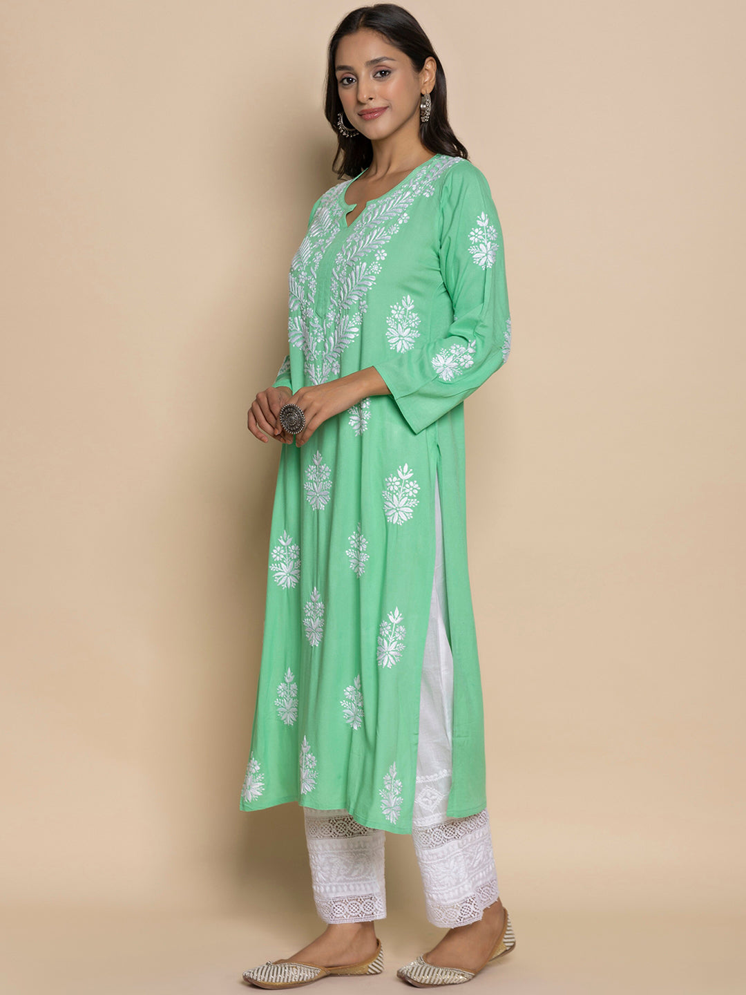 HOUSE OF KARI Floral Embroidered Chikankari A-Line Kurta | Swadesiicart