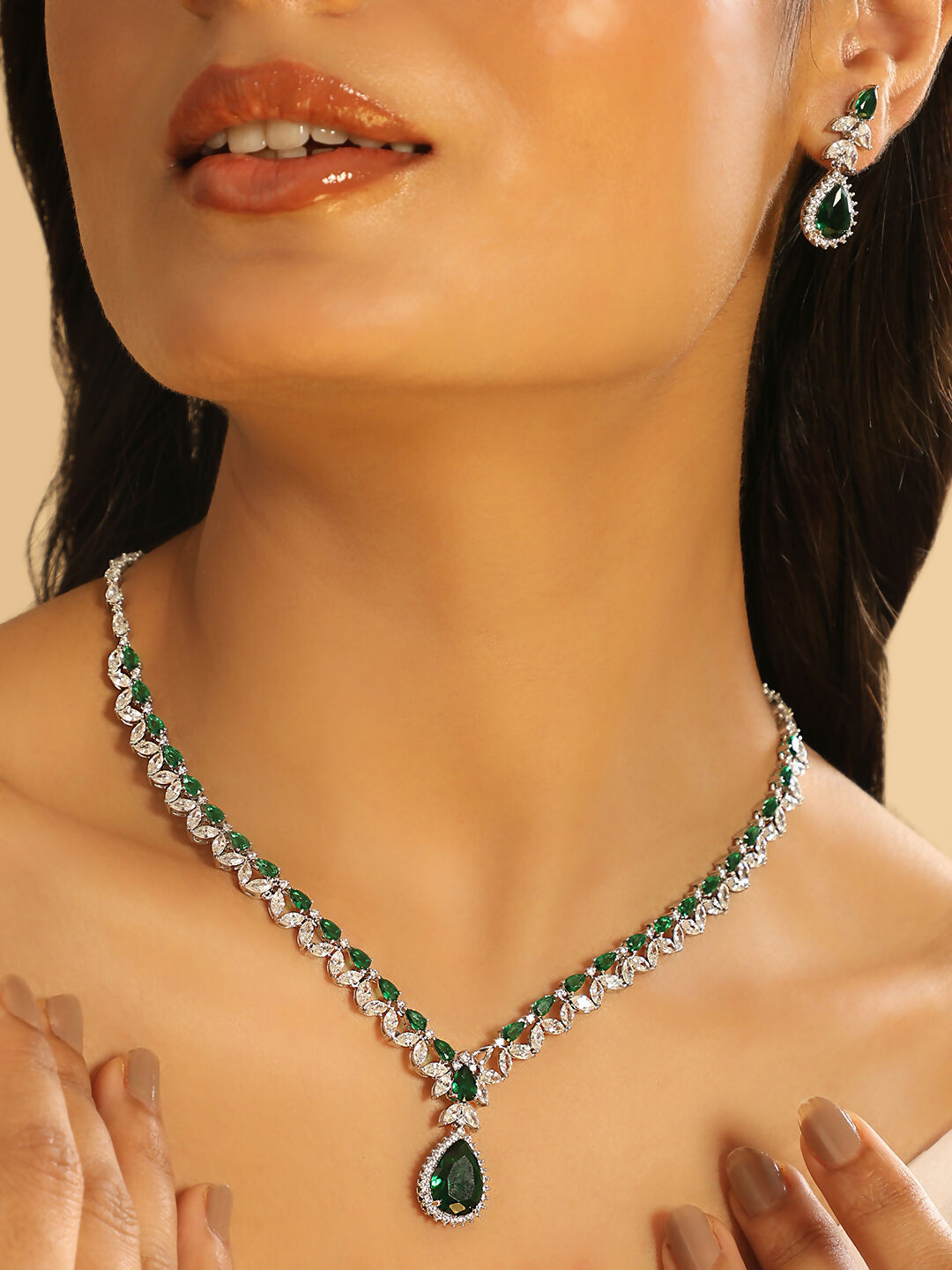 Nuyug Celestial Emerald Cubic ZIrcon Necklace Set | Swadesiicart