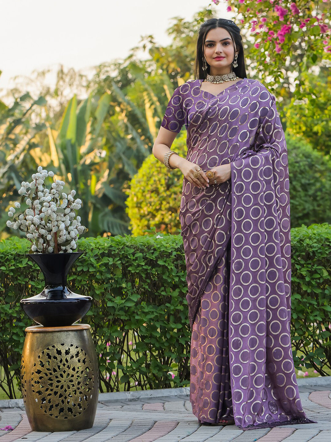 Tikhi Imli Geometric Woven Design Ready to Wear Saree | Swadesiicart