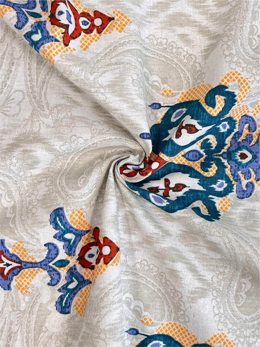 URBAN SPACE Divine White Ethnic Motifs 144 TC Cotton Queen Bedsheet & 2 Pillow Covers - Swadesiicart
