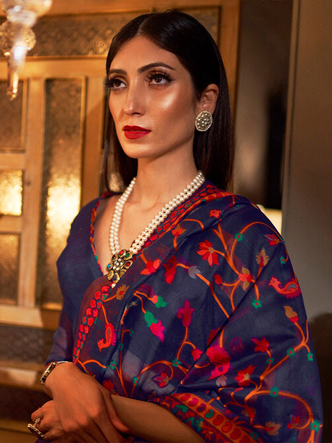 Mitera Navy Blue & Red Woven Design Silk Blend Banarasi Saree | Swadesiicart