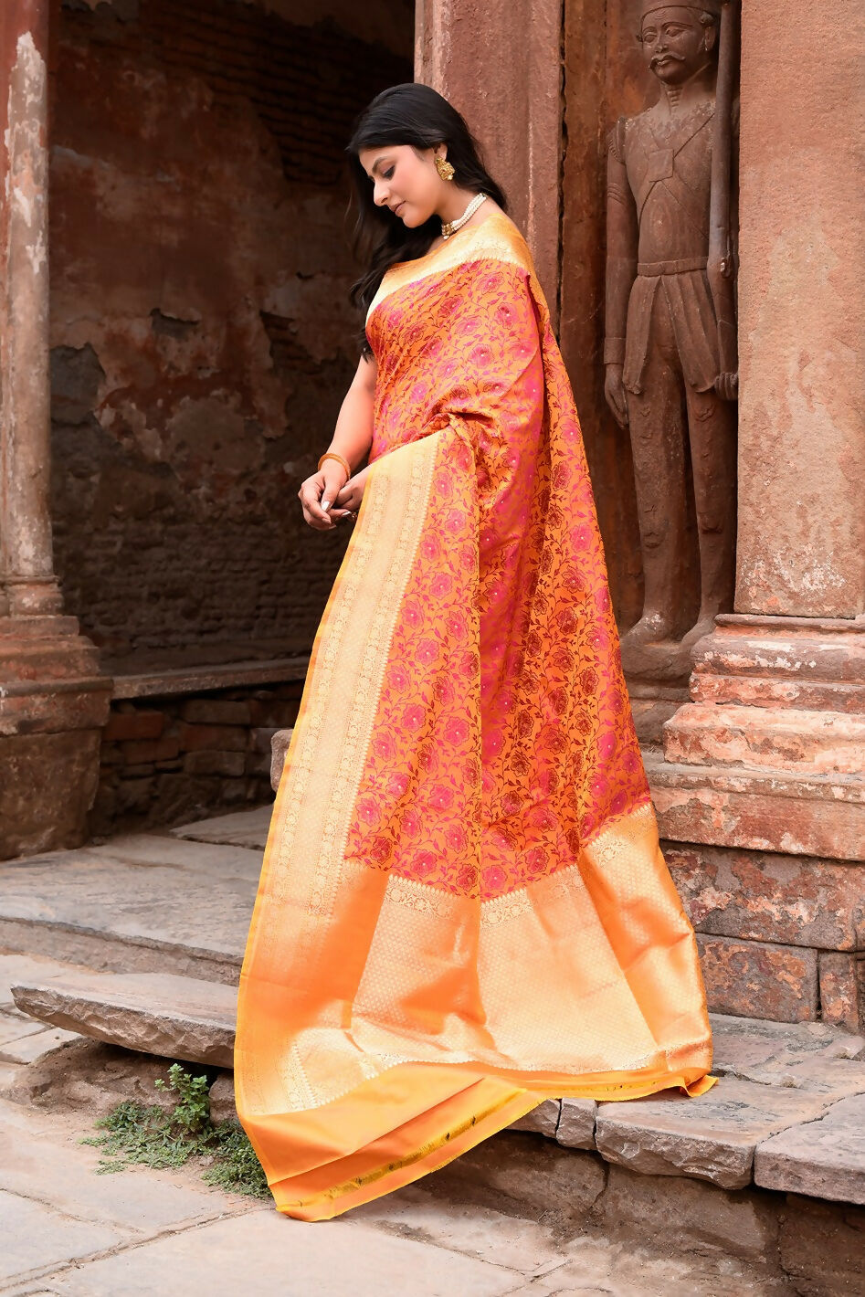 Joban Fashion Tangent Banarasi Katan Pure Handloom Banarasi Silk Saree | Swadesiicart