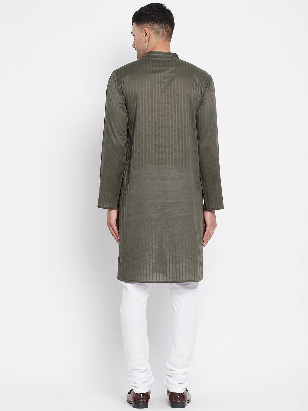 Even Apparels Green Men's Pure Cotton Kurta With Band Collar | Swadesiicart