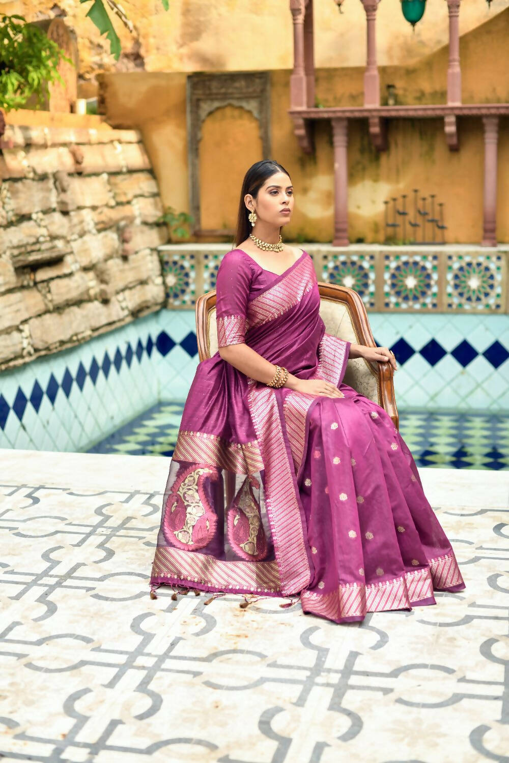 Vishnu Weaves Women's Wine Cotton Silk Zari Woven Butta Work Saree with Blouse - Swadesiicart